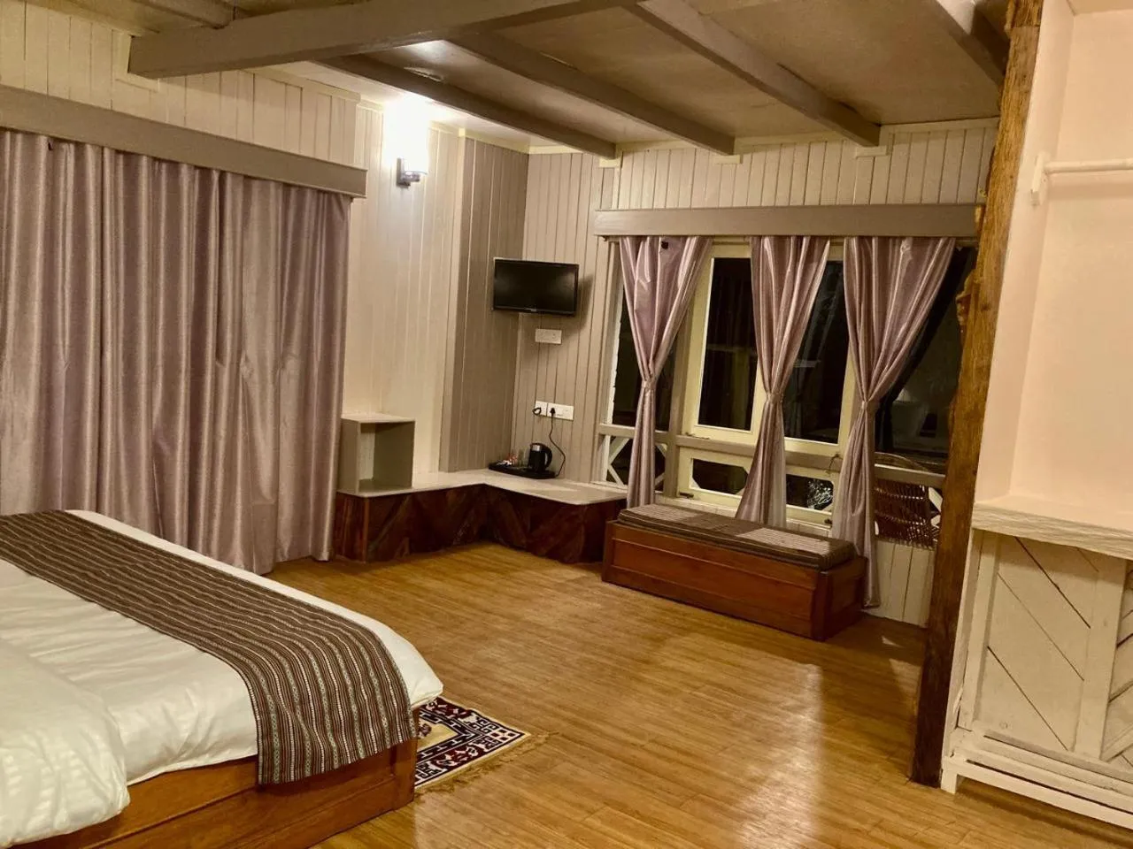 Bed in MayaTels - Maya Eco Huts, Pelling