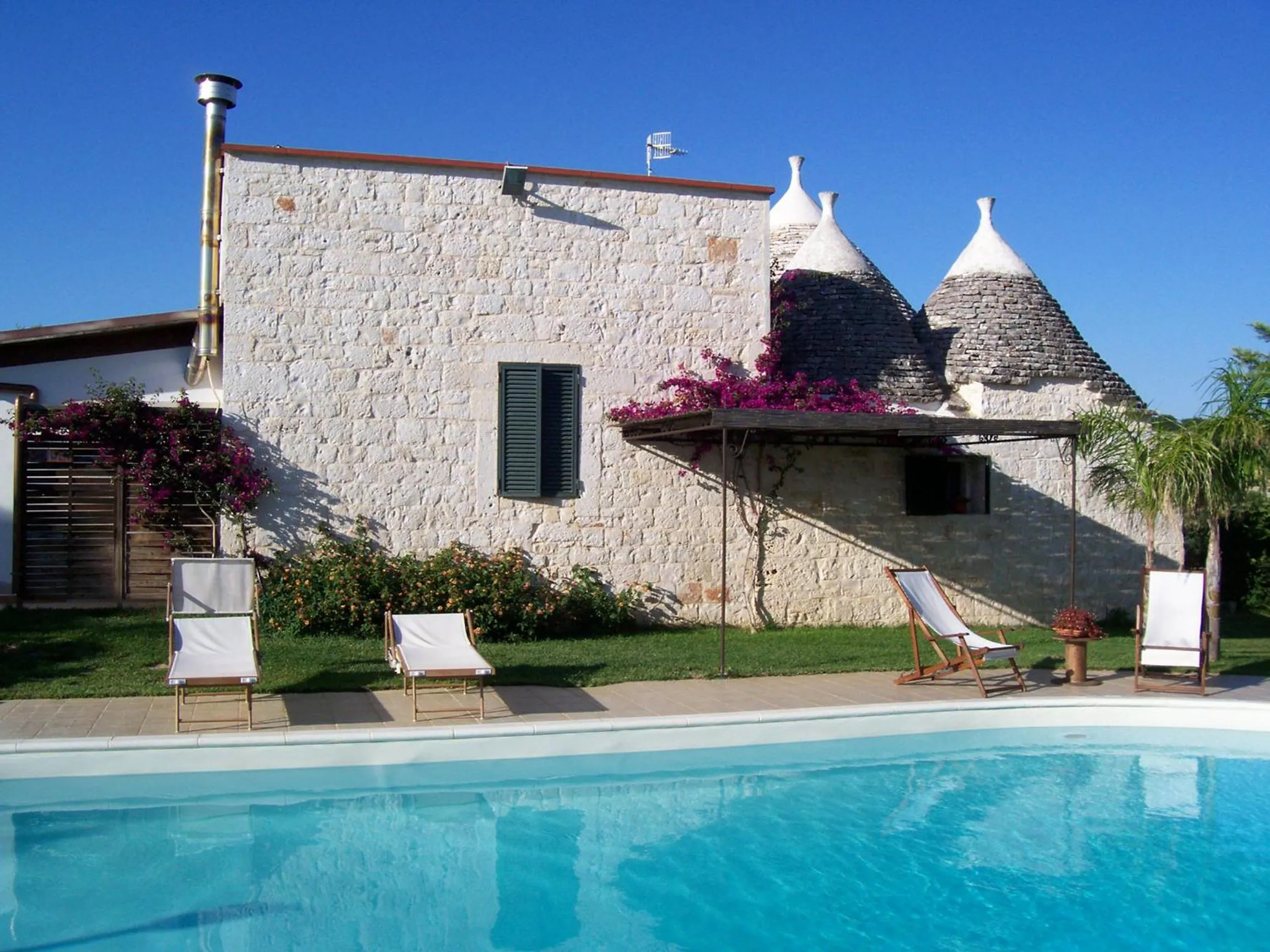 Pool view in Villa Giulia B&B