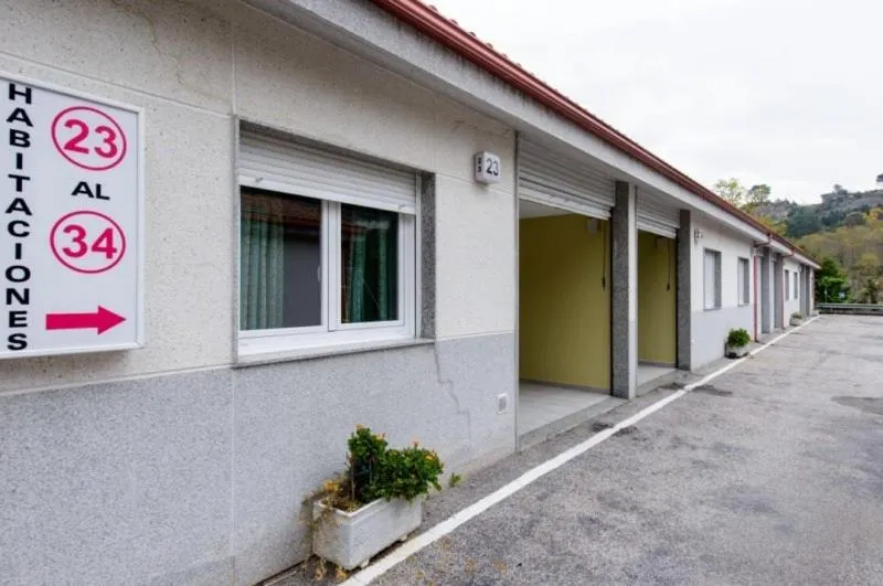 Property building in Motel Cancun Barbadas-Ourense