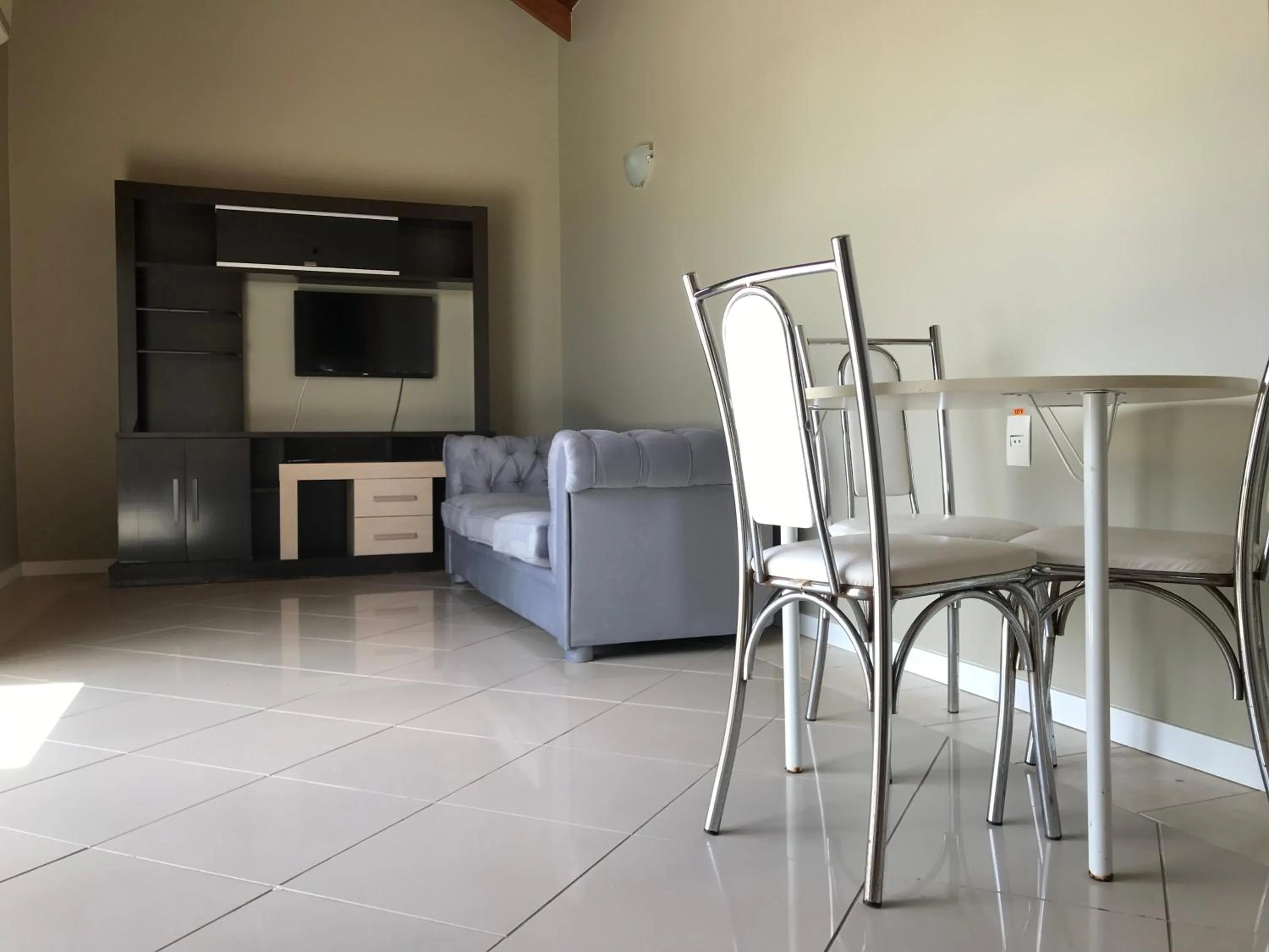 Communal lounge/ TV room in Hotel Morada Del Este