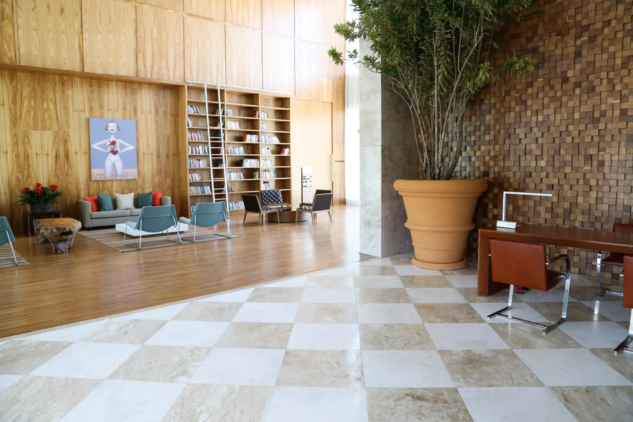 Communal lounge/ TV room in Vitória Hotel Convention Paulínia