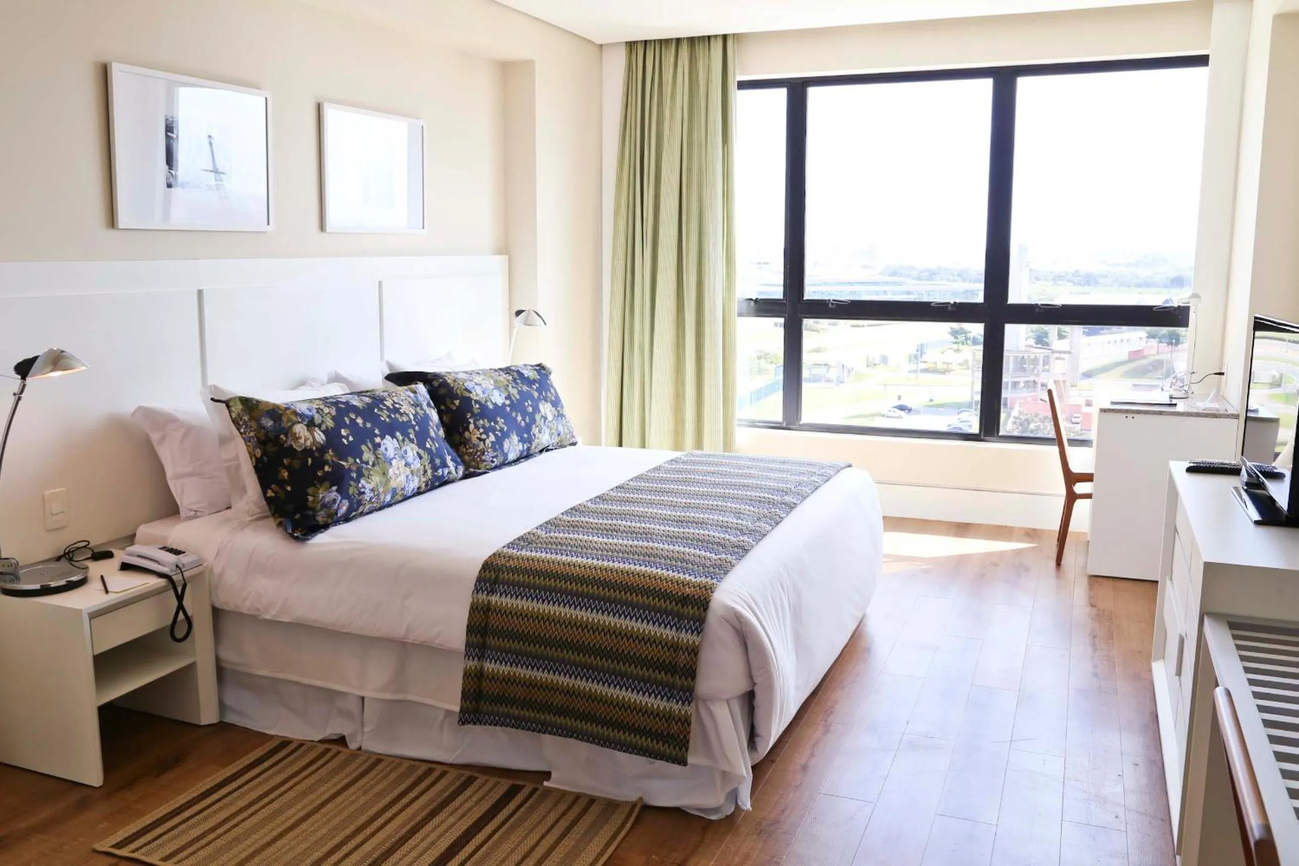 Bed in Vitória Hotel Convention Paulínia