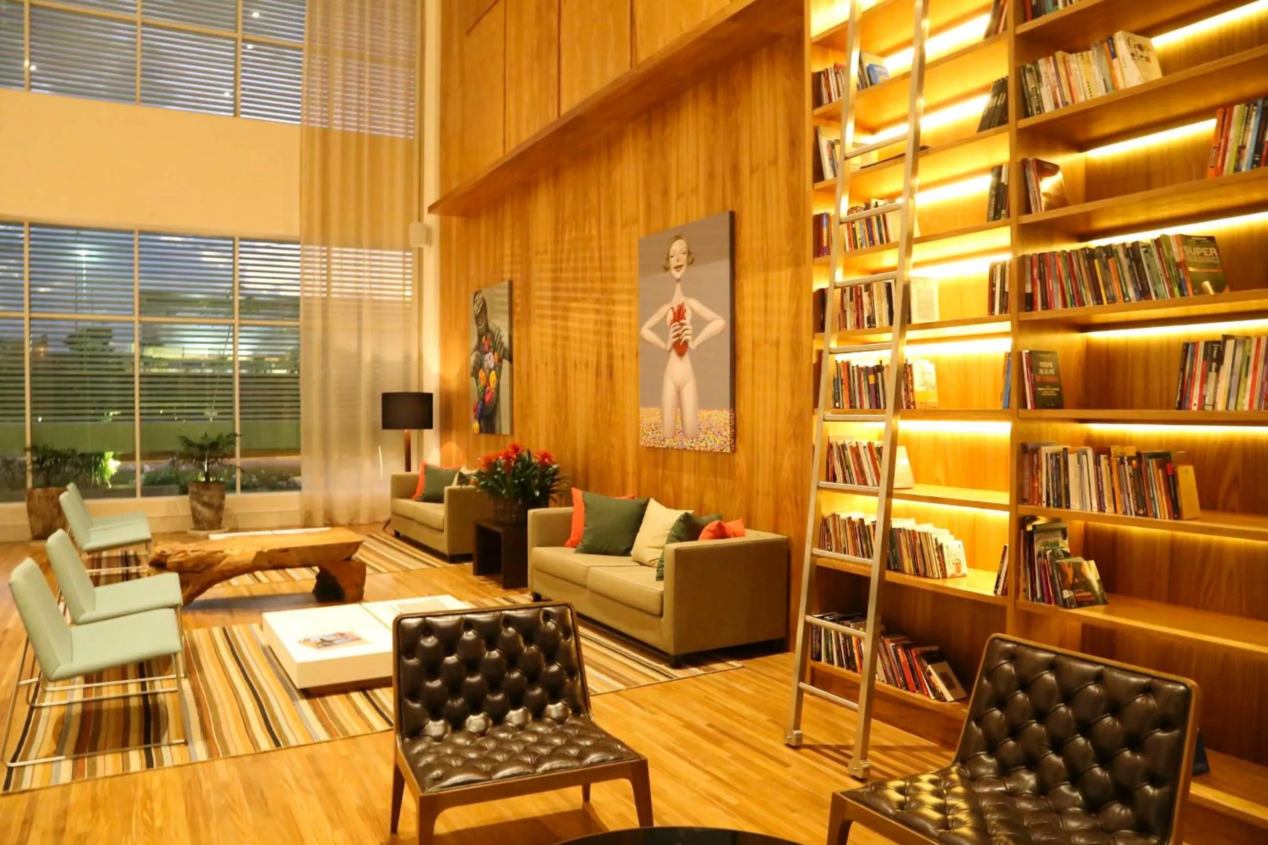 Communal lounge/ TV room in Vitória Hotel Convention Paulínia