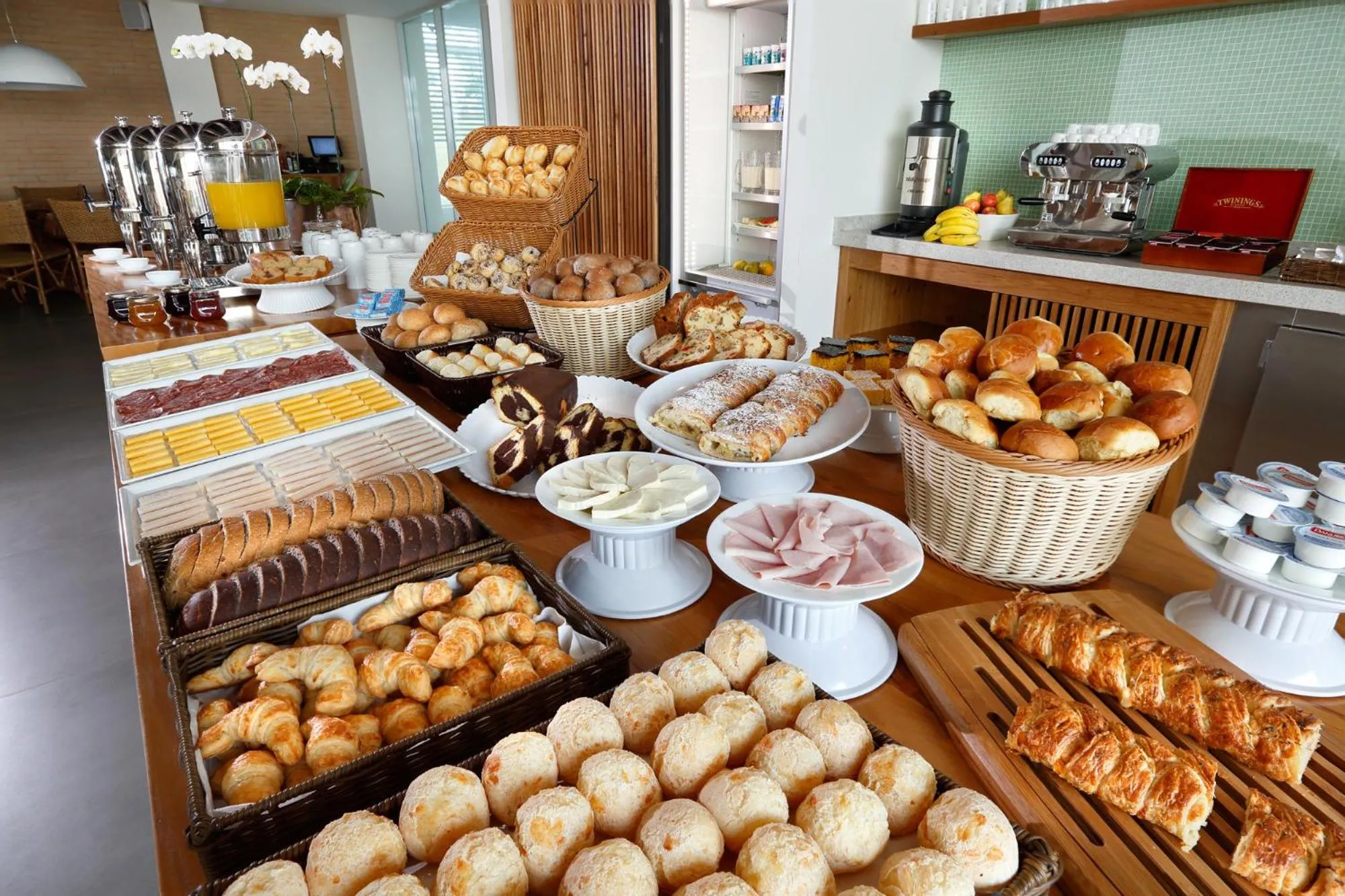 Food and drinks in Vitória Hotel Convention Paulínia