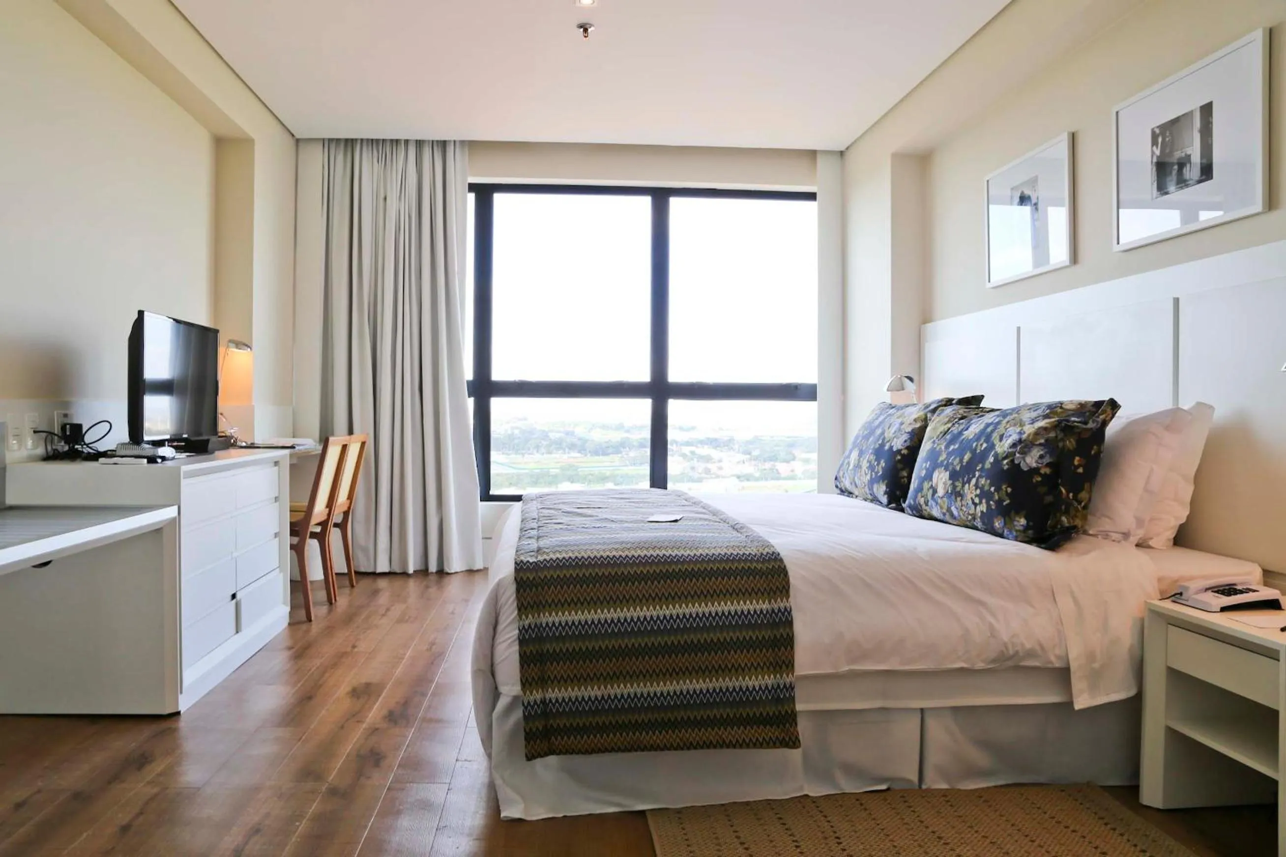 Bed in Vitória Hotel Convention Paulínia