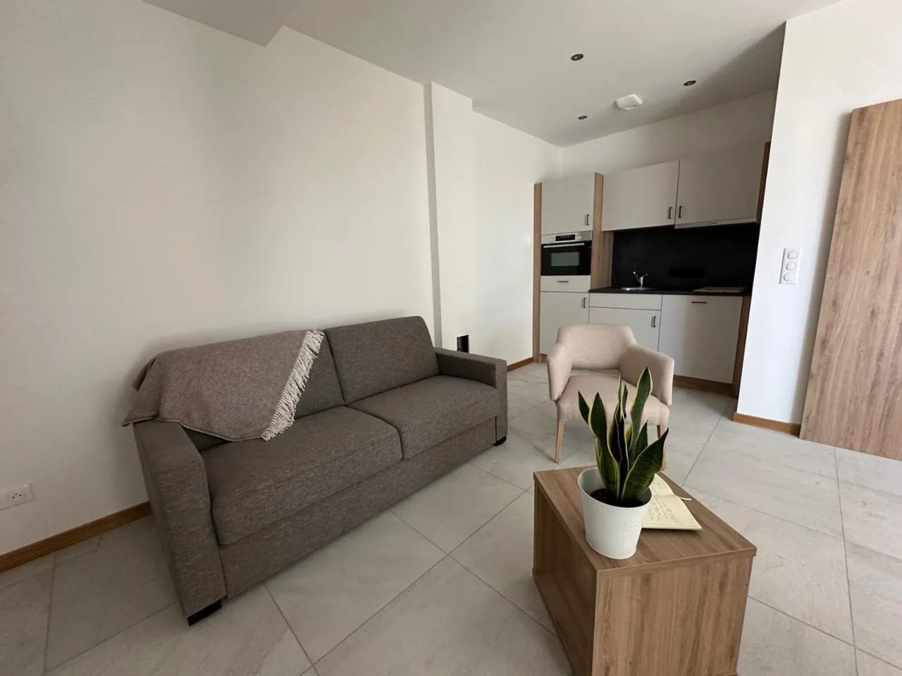 Kitchen or kitchenette in Domaine de Haslach, The Originals Collection, Résidence de Tourisme