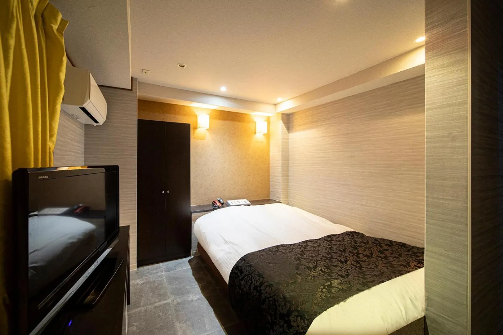 Bed in Hotel Trance (adult Only)