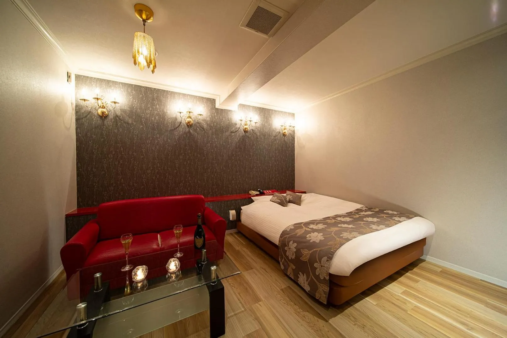 Bed in ホテル リベラル 男塾ホテルグループ