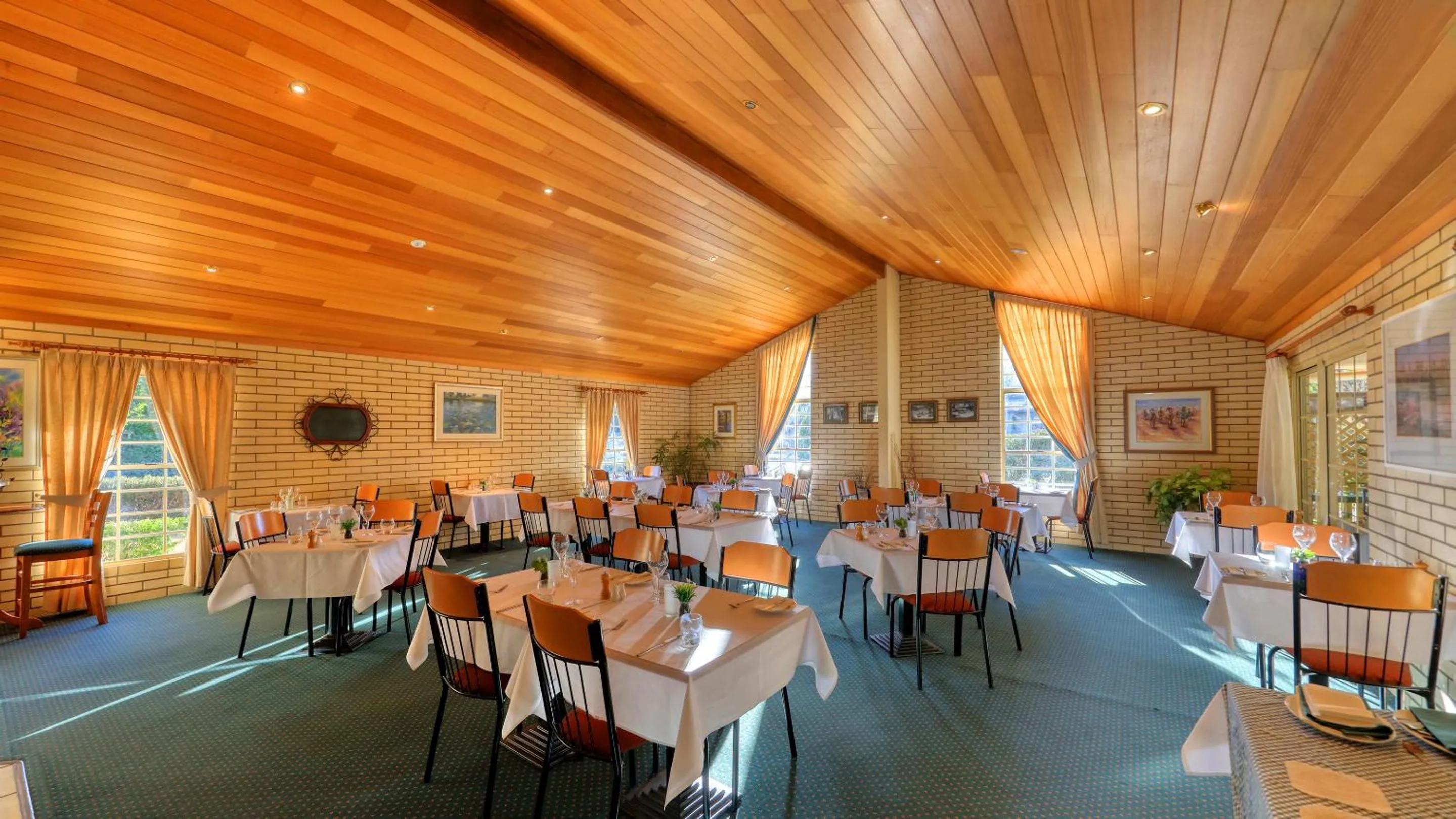 Restaurant/places to eat in Riverland Motor Inn