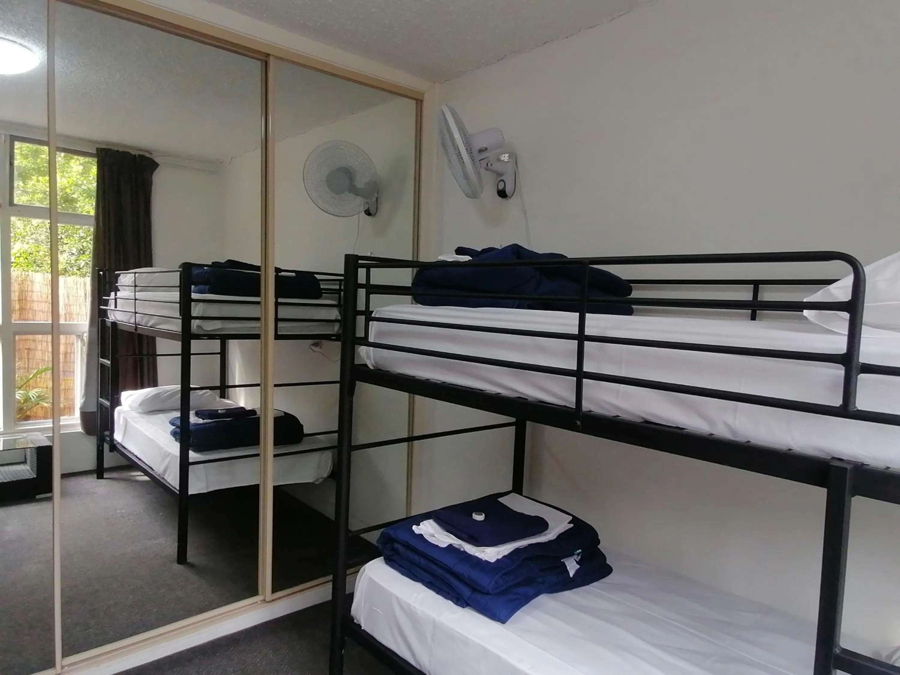 Photo of the whole room, Bed in Park Beach Hotel Motel