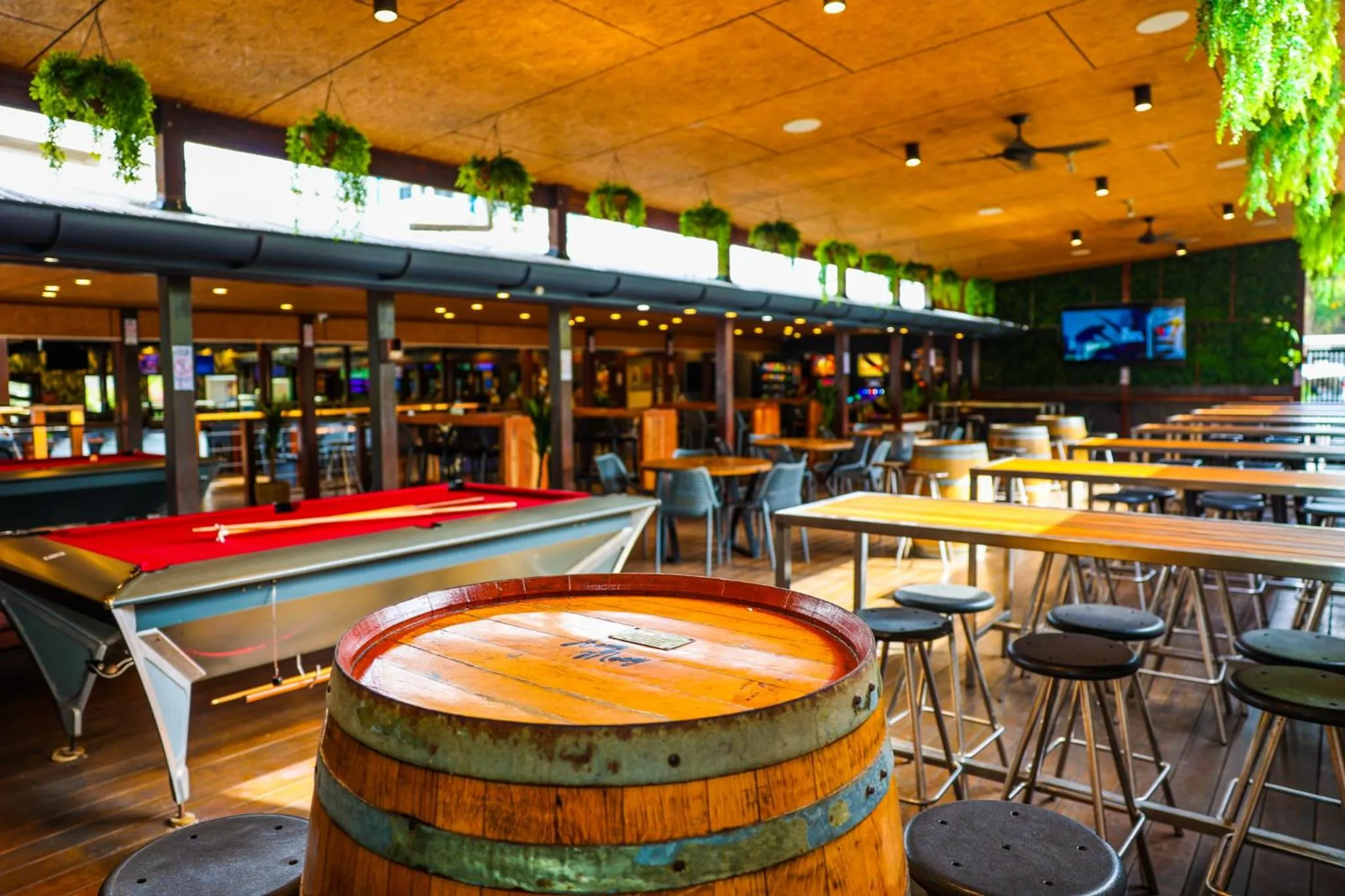 Billiard in Park Beach Hotel Motel