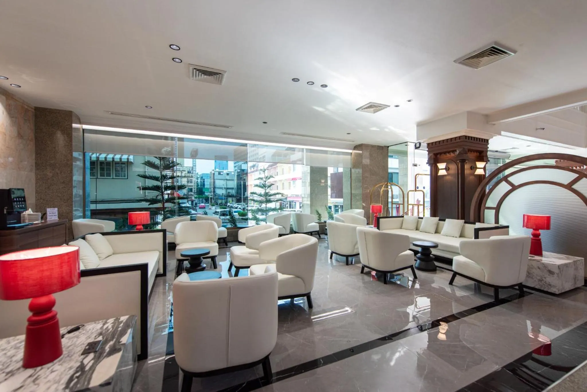 Lounge or bar in Elizabeth Hotel