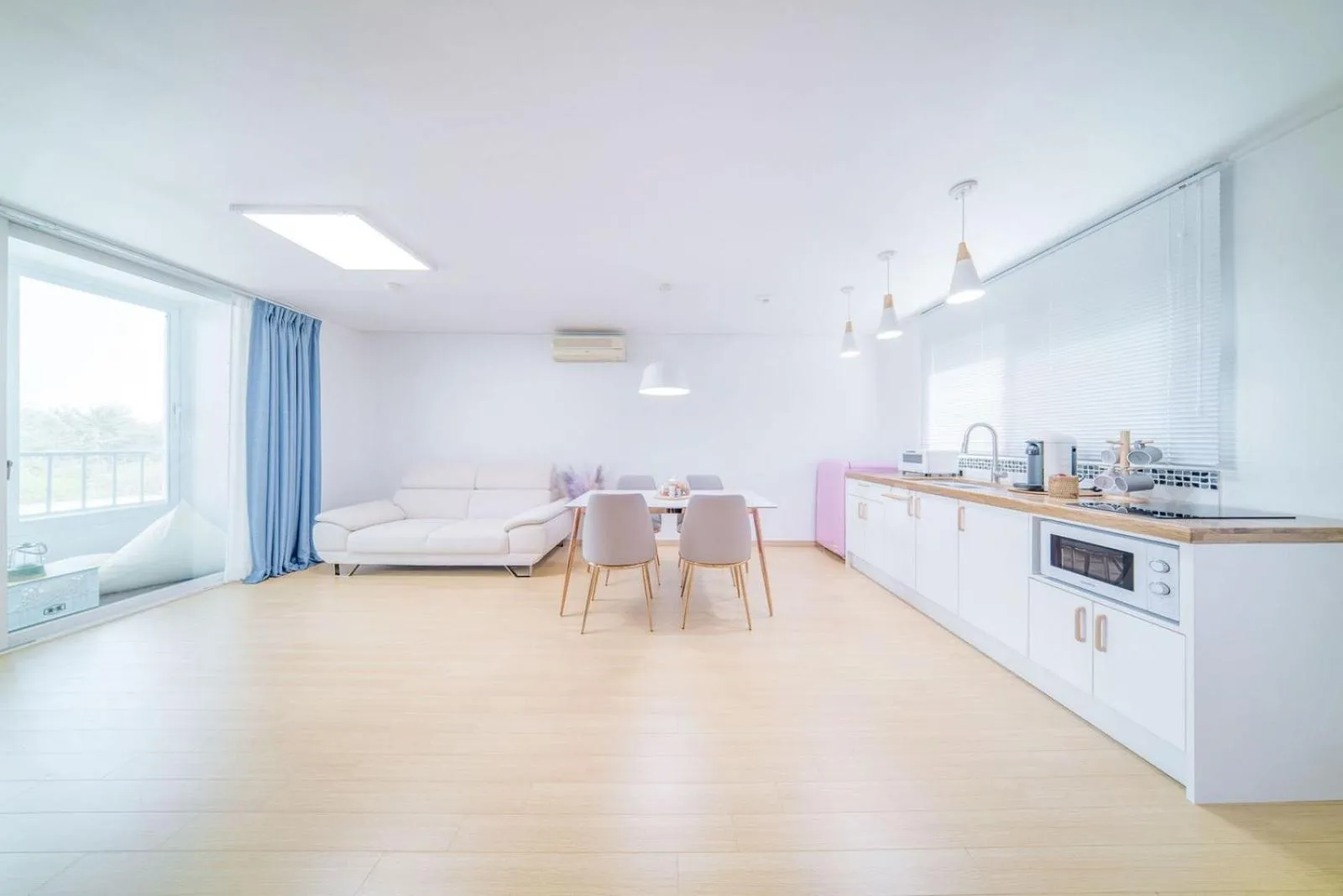 Living room, Bed in Zio Pinetree