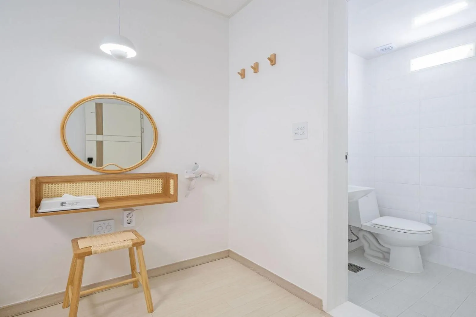 Toilet in Zio Pinetree