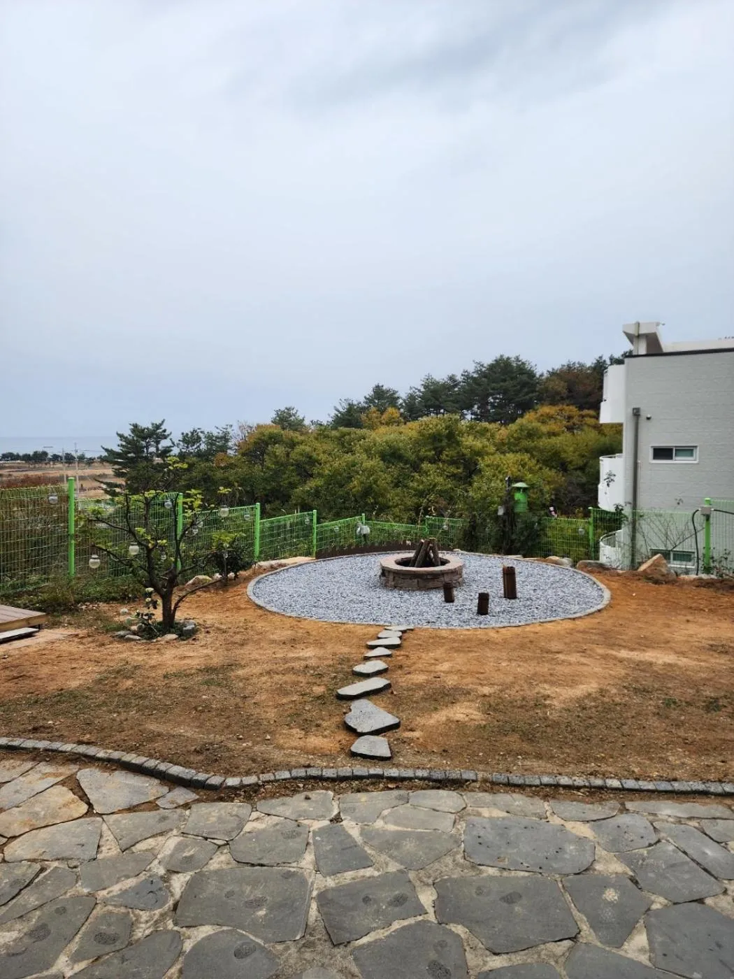 Property building in Zio Pinetree