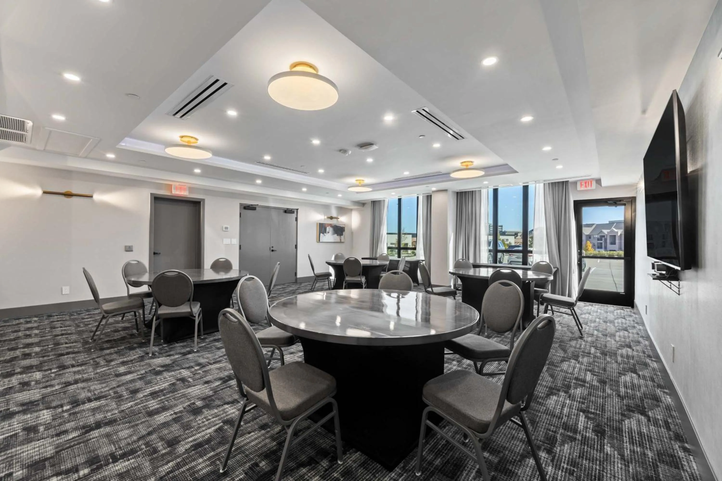 Meeting/conference room in Sandman Signature Dallas Las Colinas Hotel & Suites
