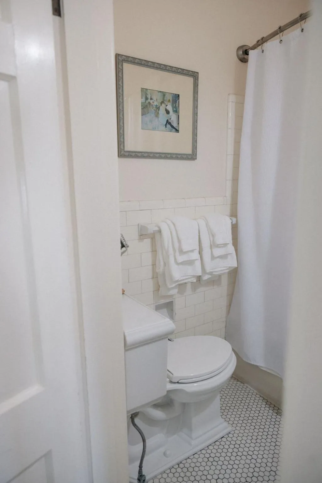 Bathroom in Ironclad Inn and Bourbon Room