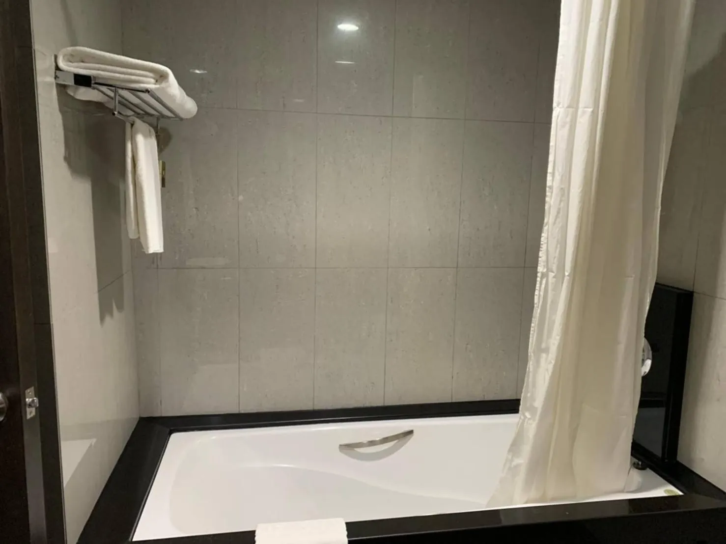 Bathroom in Sunee Grand Hotel and Convention Center