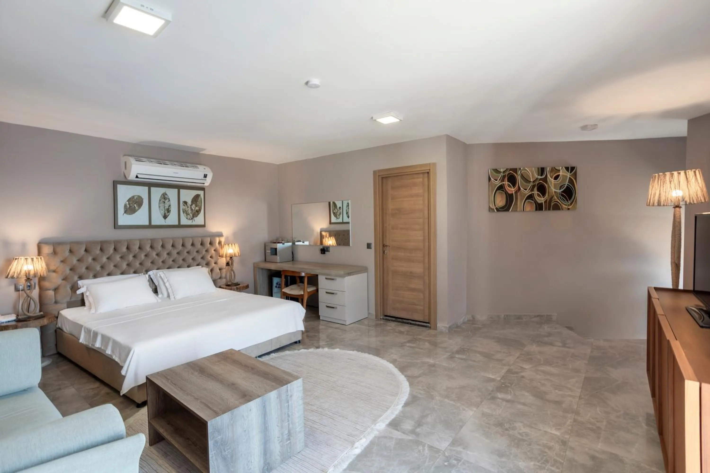 Photo of the whole room in Vega Aparts