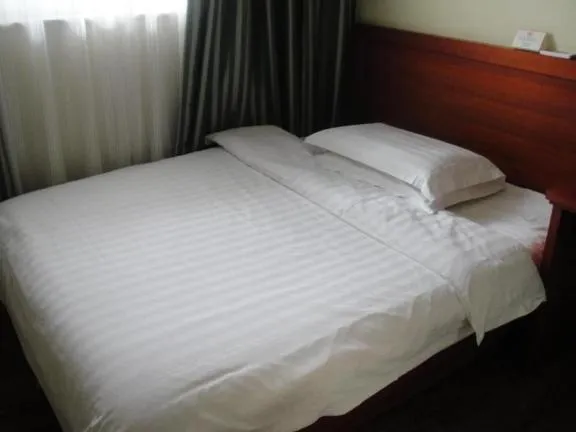 Bed in Zhangye Liangmao Hotel
