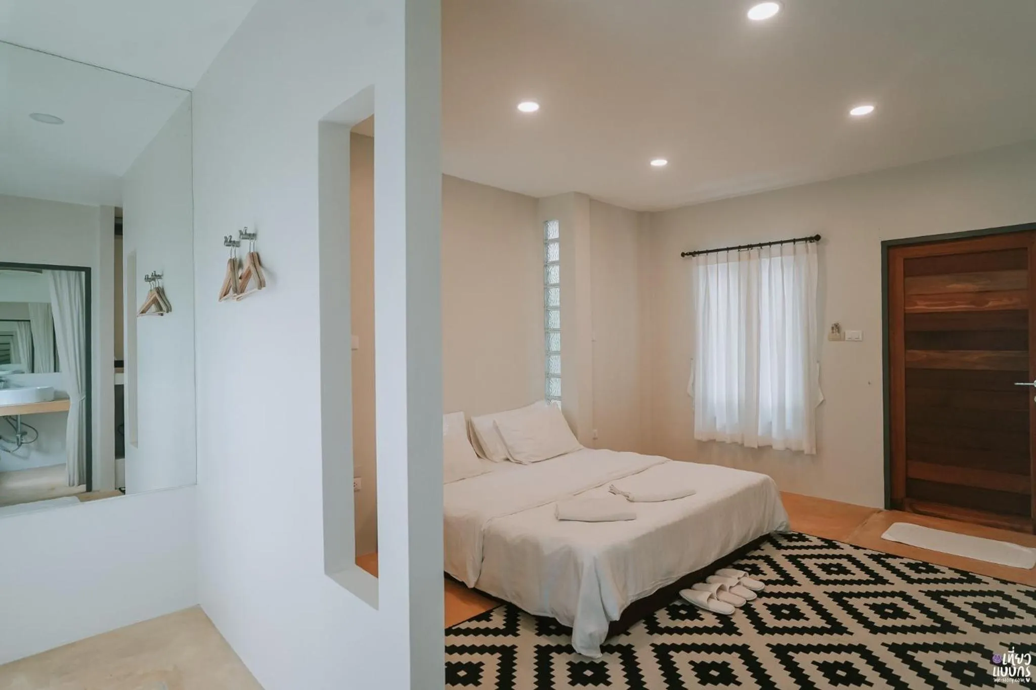 Bed in Ohana Resort and Restaurant