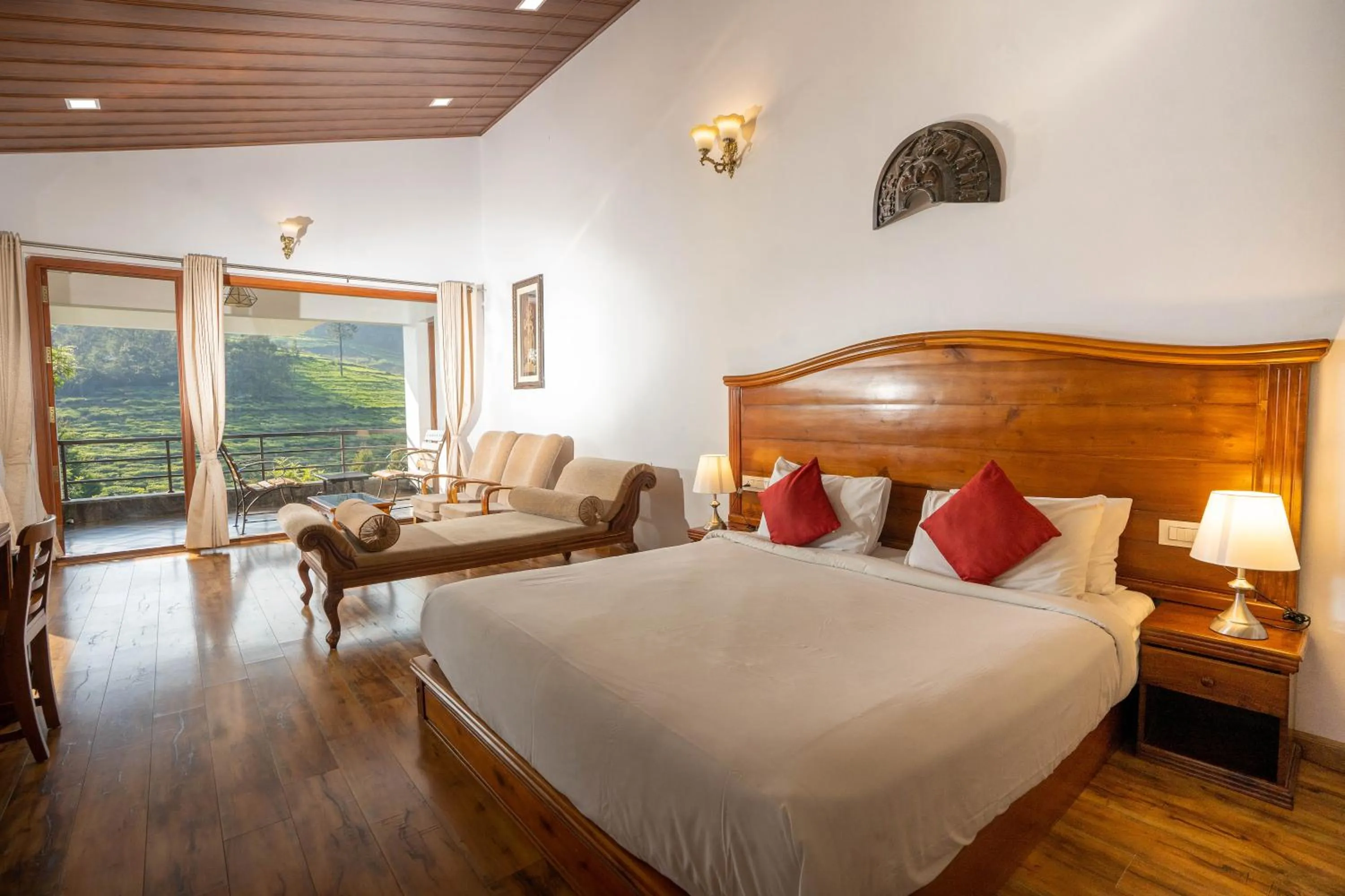Bed in Green Nest Resort Ooty