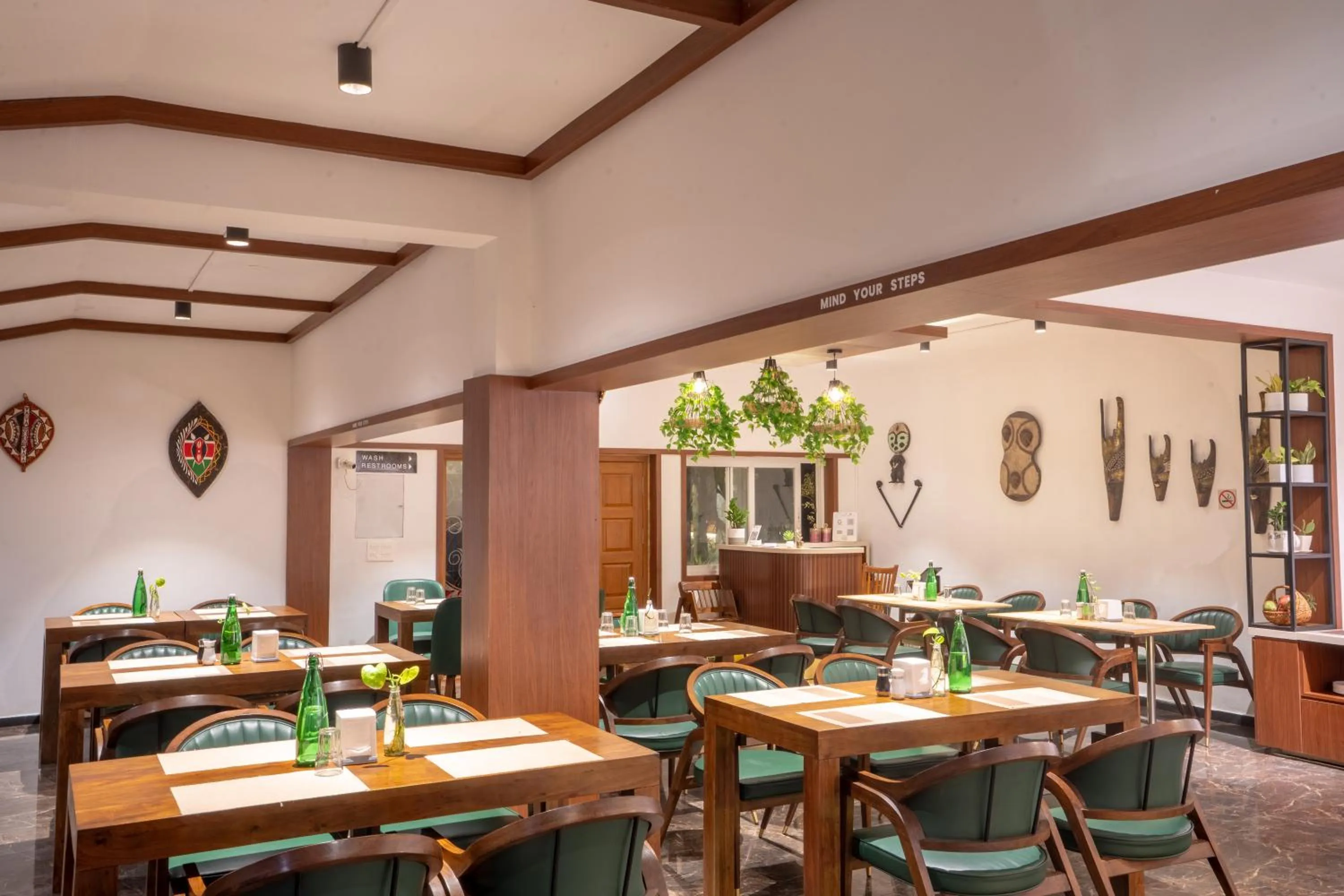 Restaurant/places to eat in Green Nest Resort Ooty