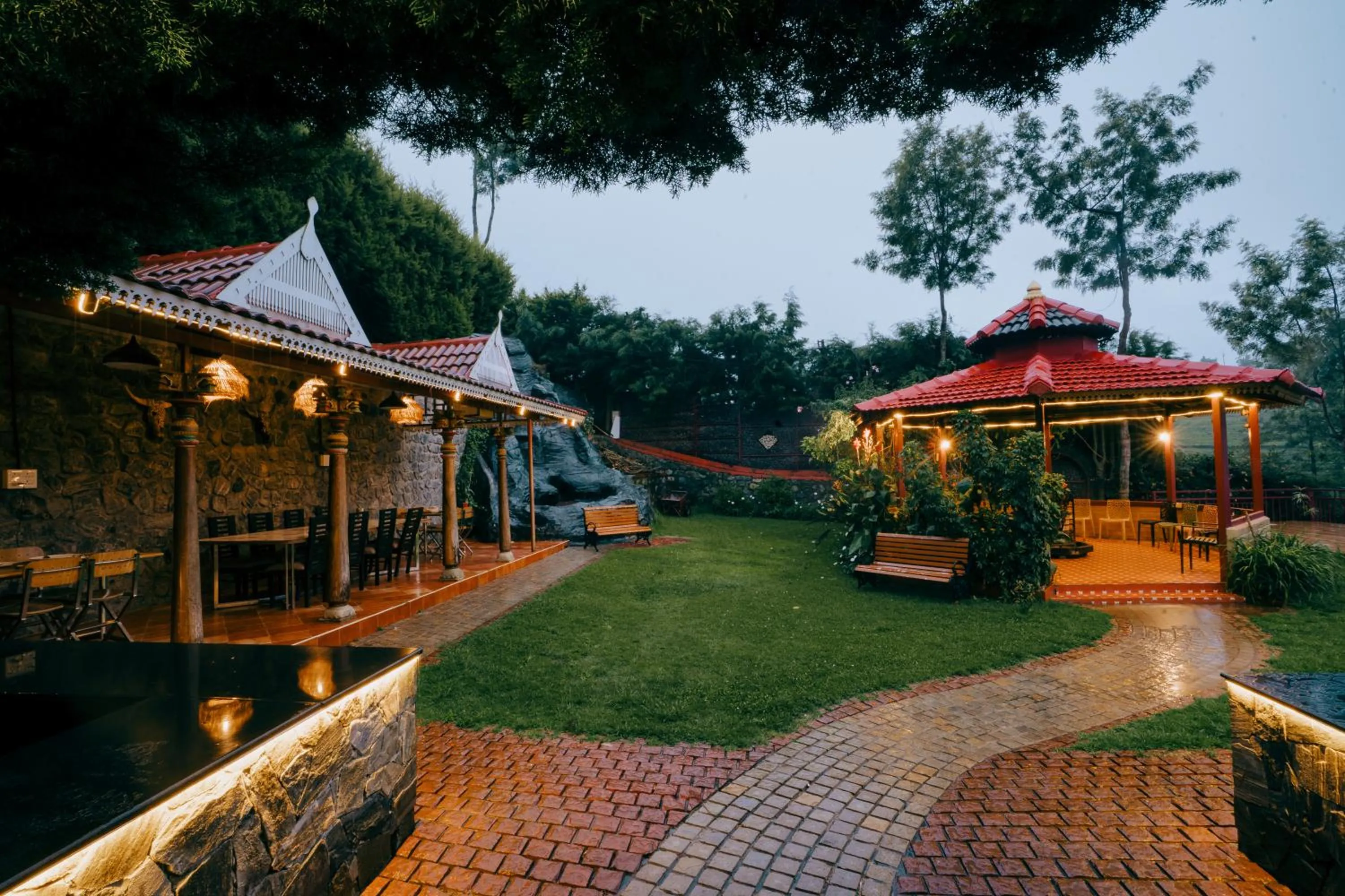 Restaurant/places to eat in Green Nest Resort Ooty