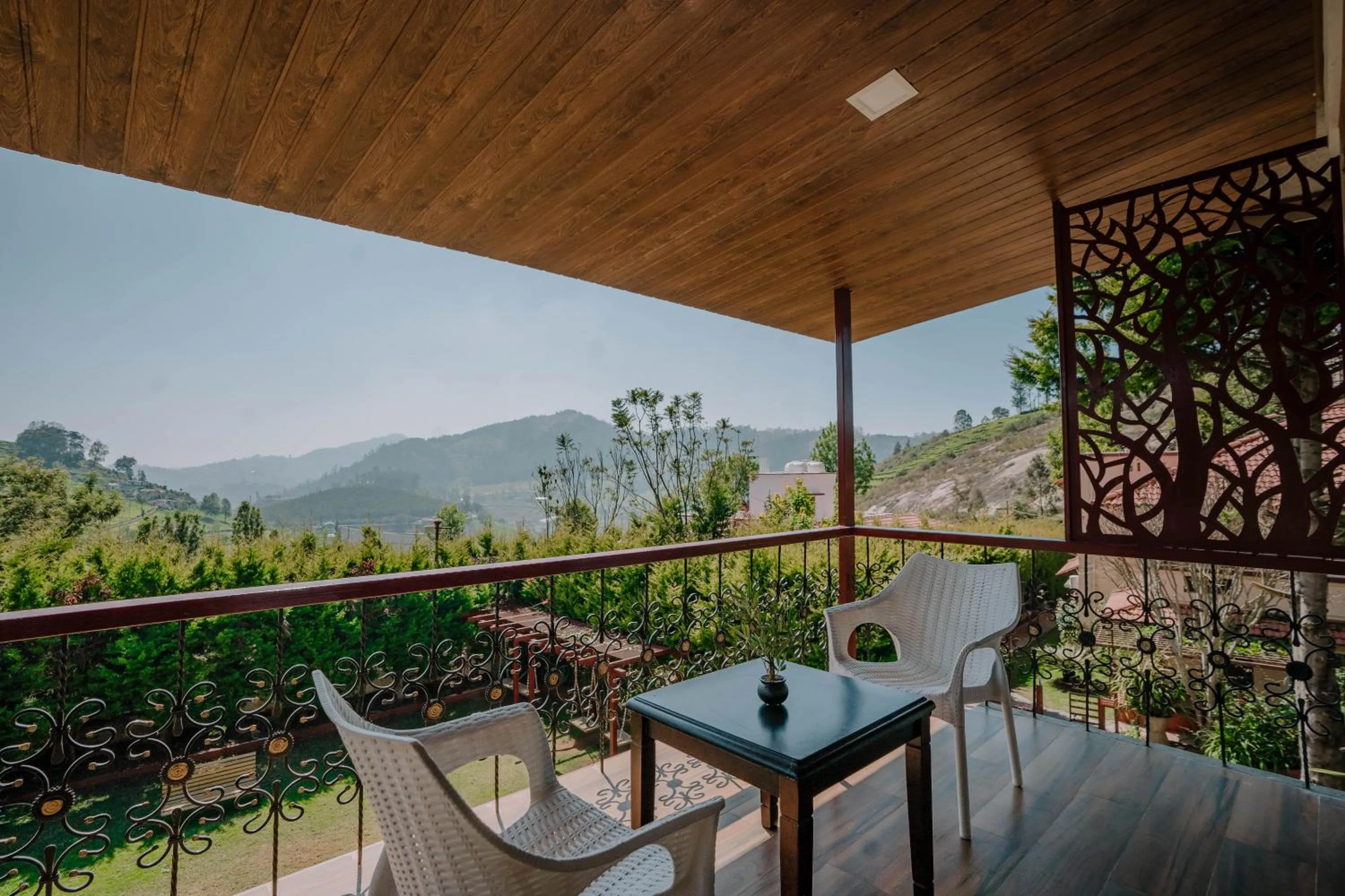 Balcony/Terrace in Green Nest Resort Ooty