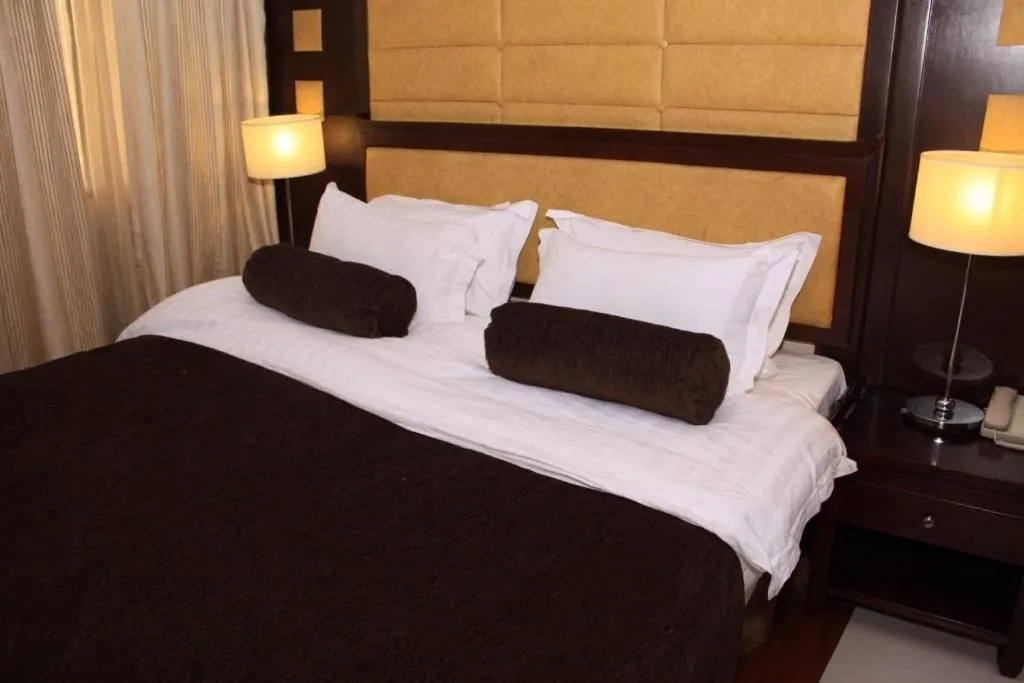 Bedroom, Bed in Owu Crown Hotel Ibadan
