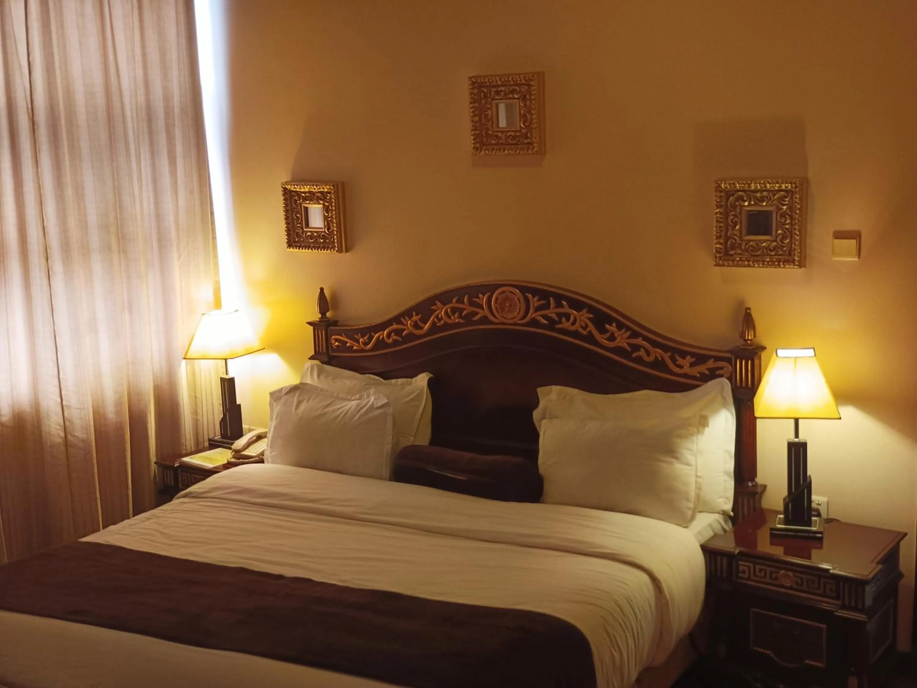 Bed in Owu Crown Hotel Ibadan