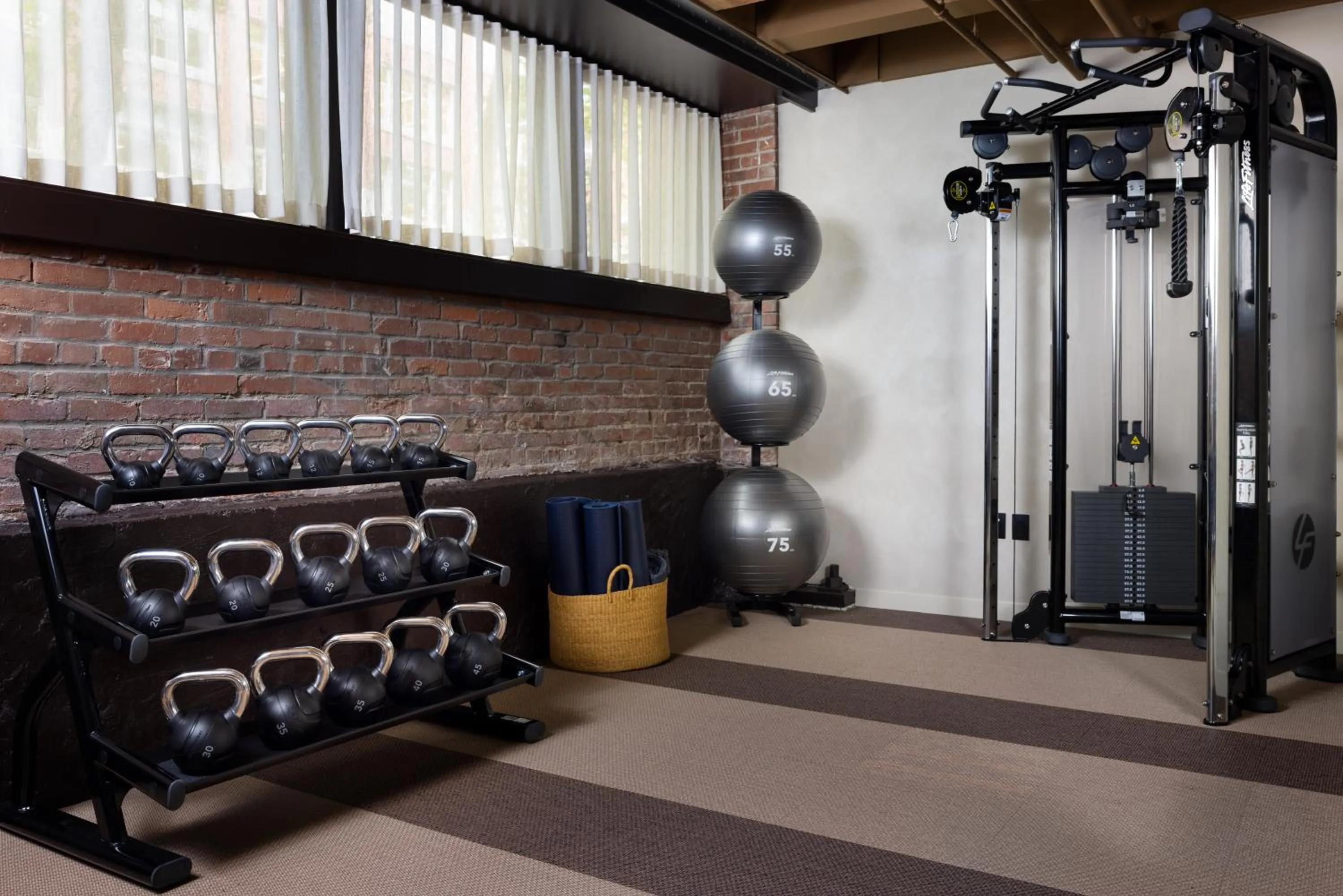 Fitness centre/facilities in Populus Seattle