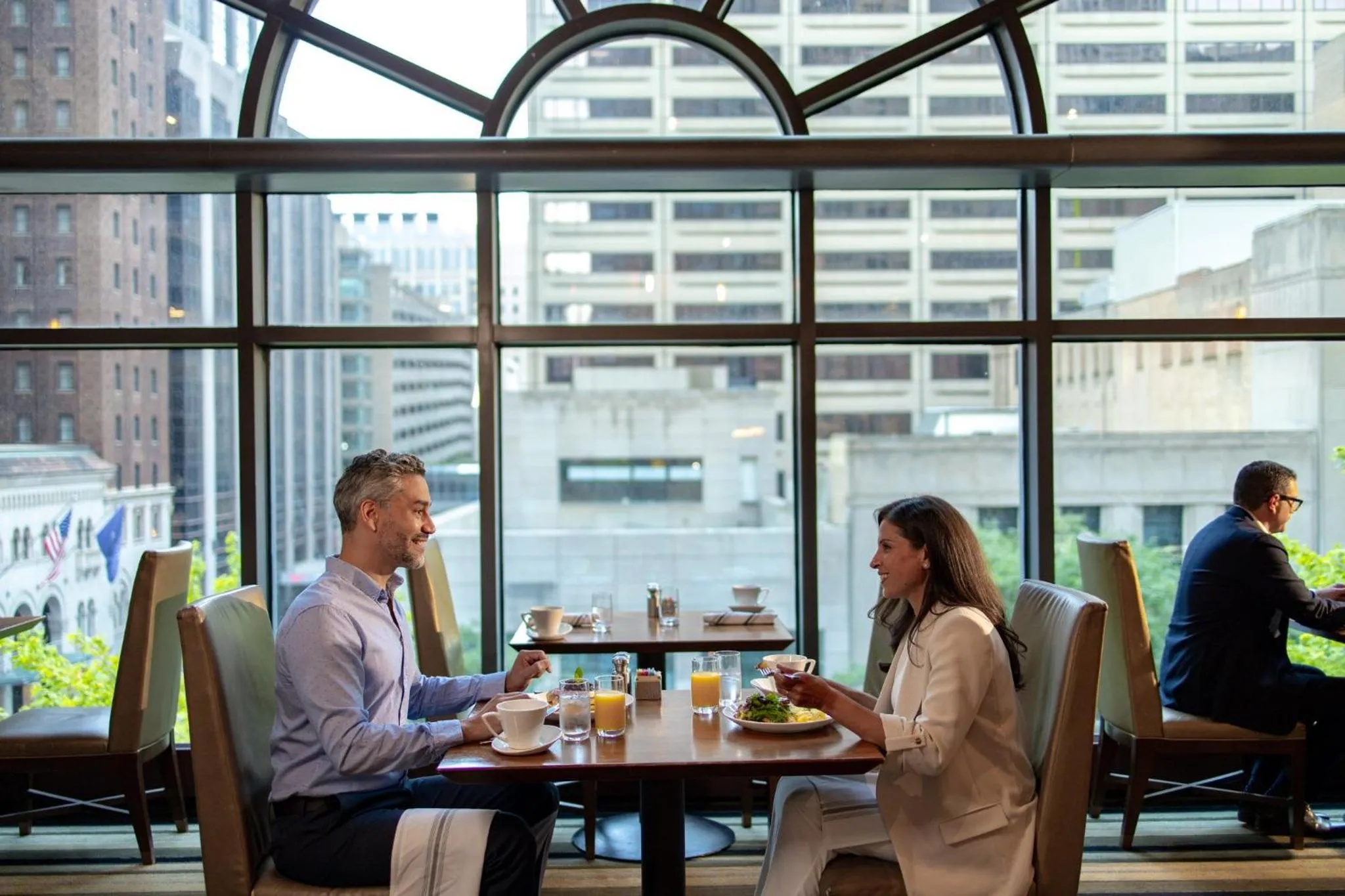 Restaurant/places to eat in Omni Chicago Hotel