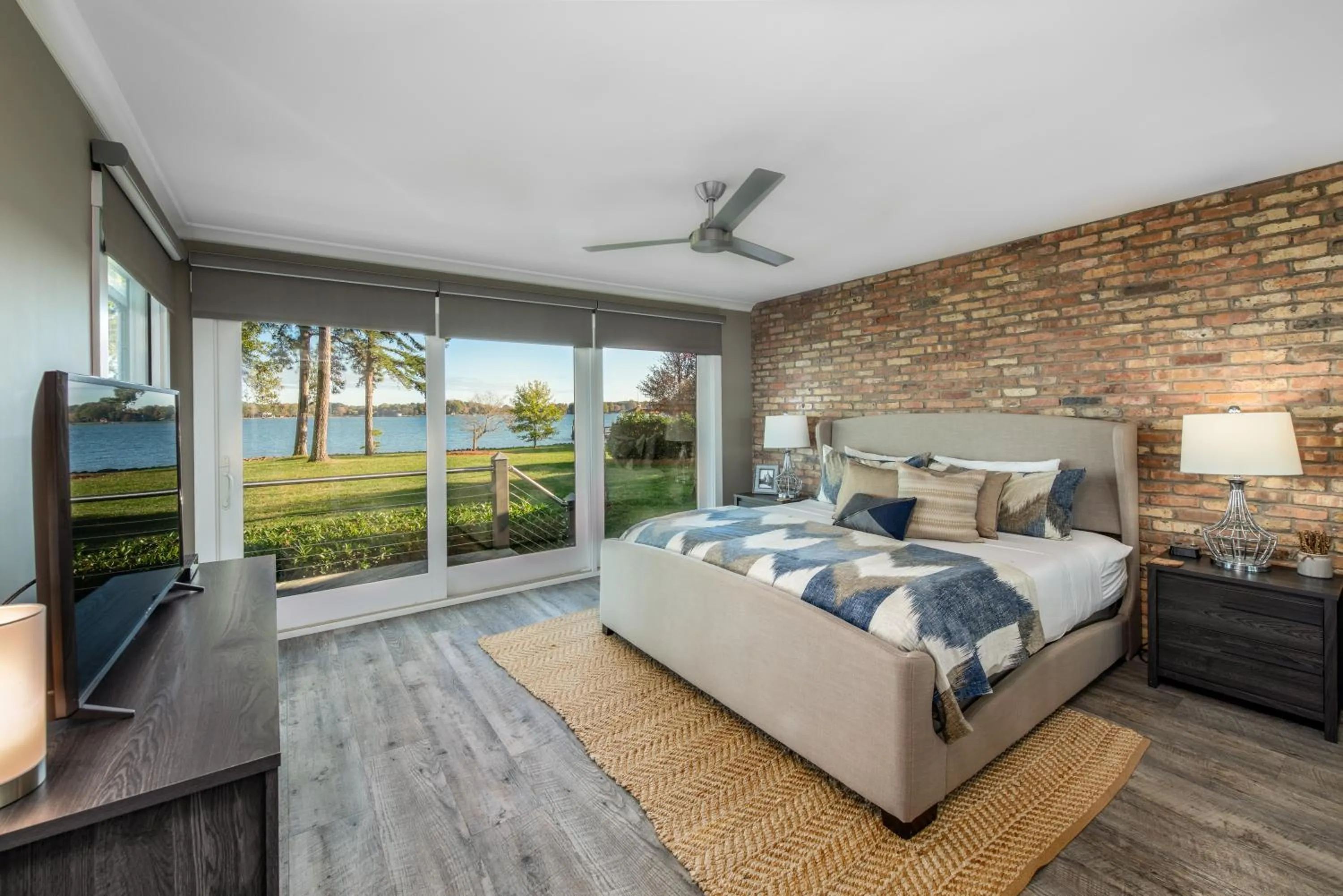 Bed in Lake Norman Playaway