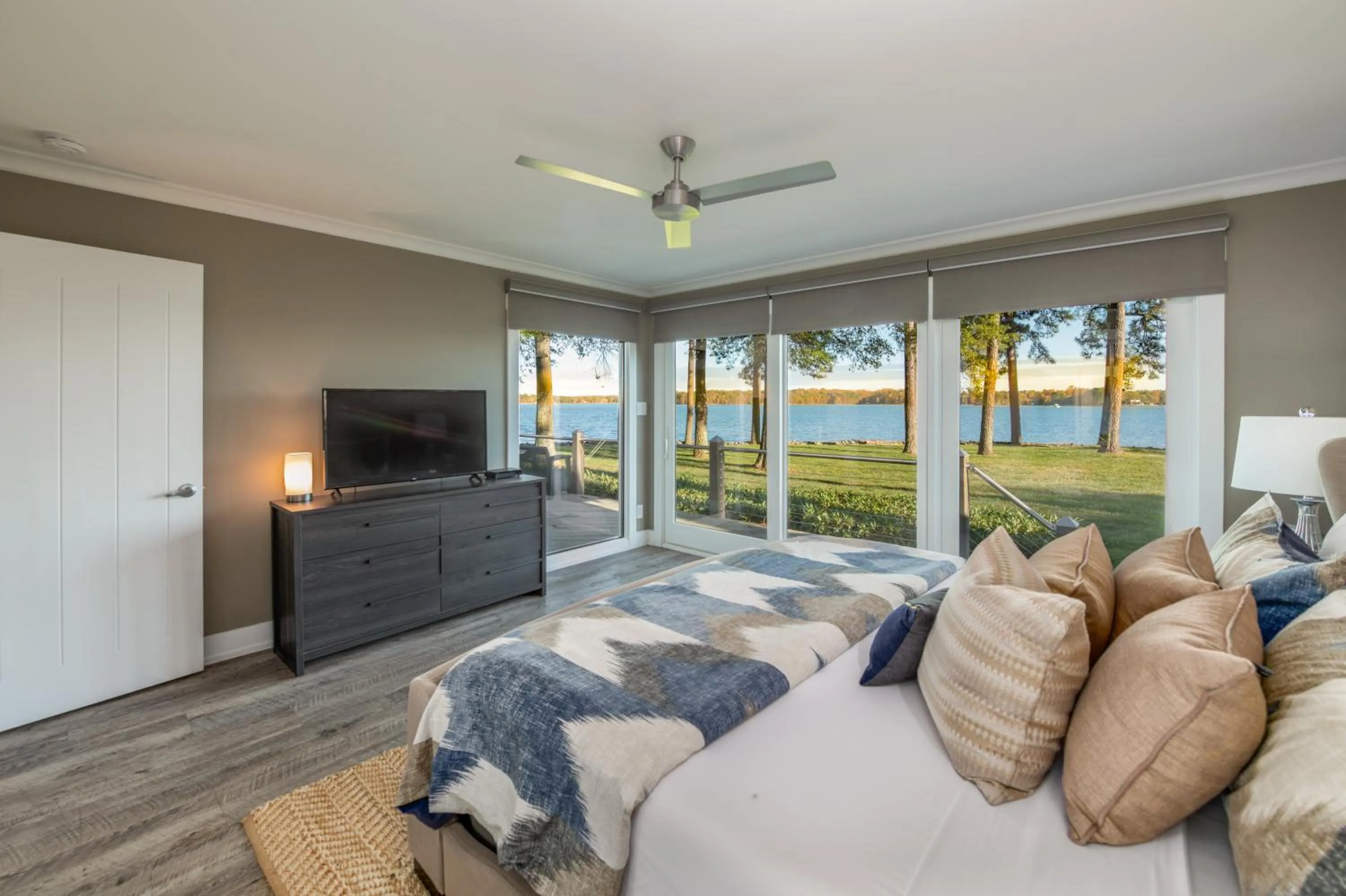 Bed in Lake Norman Playaway