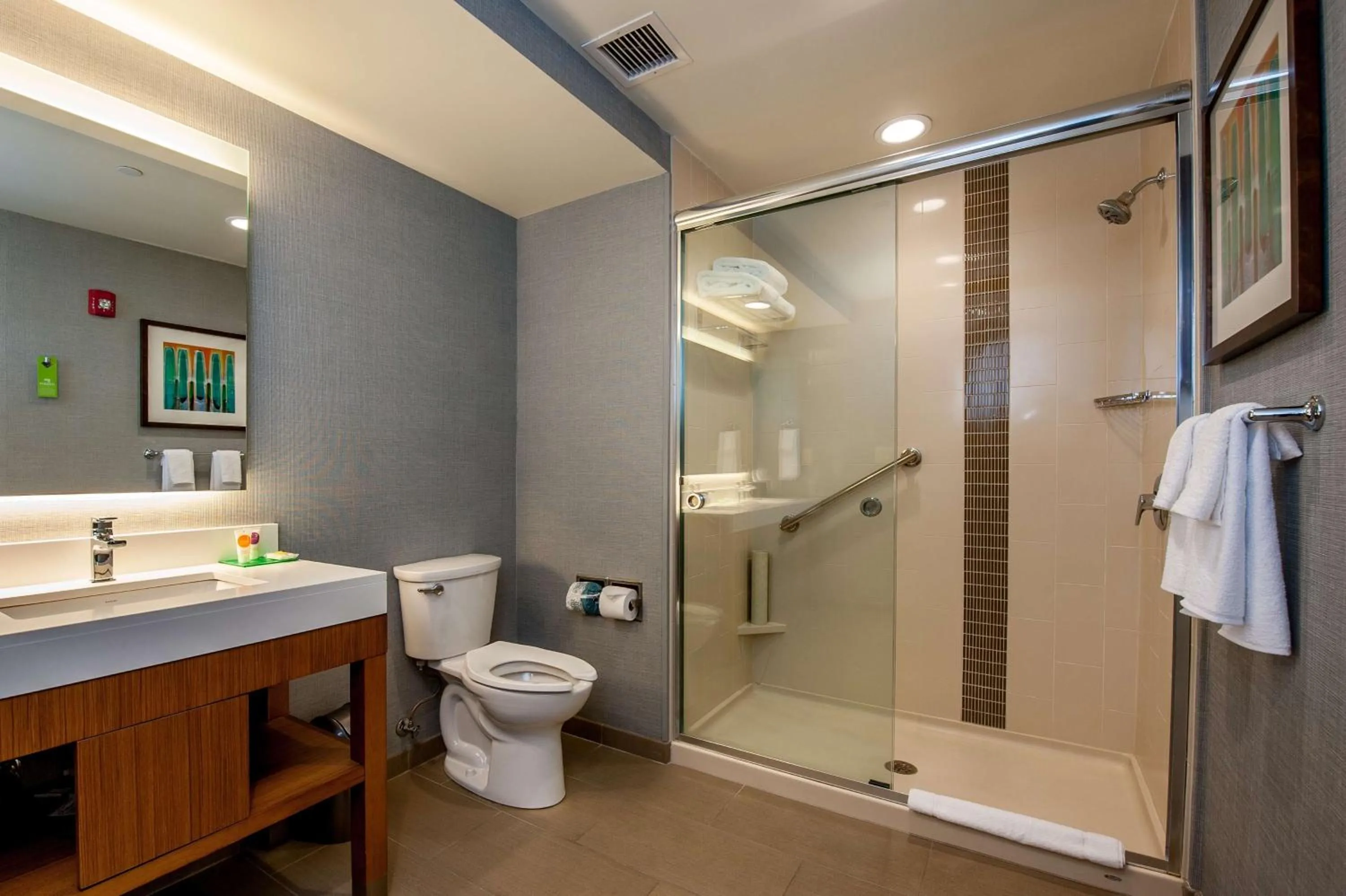 Bathroom in Hyatt Place Bowling Green