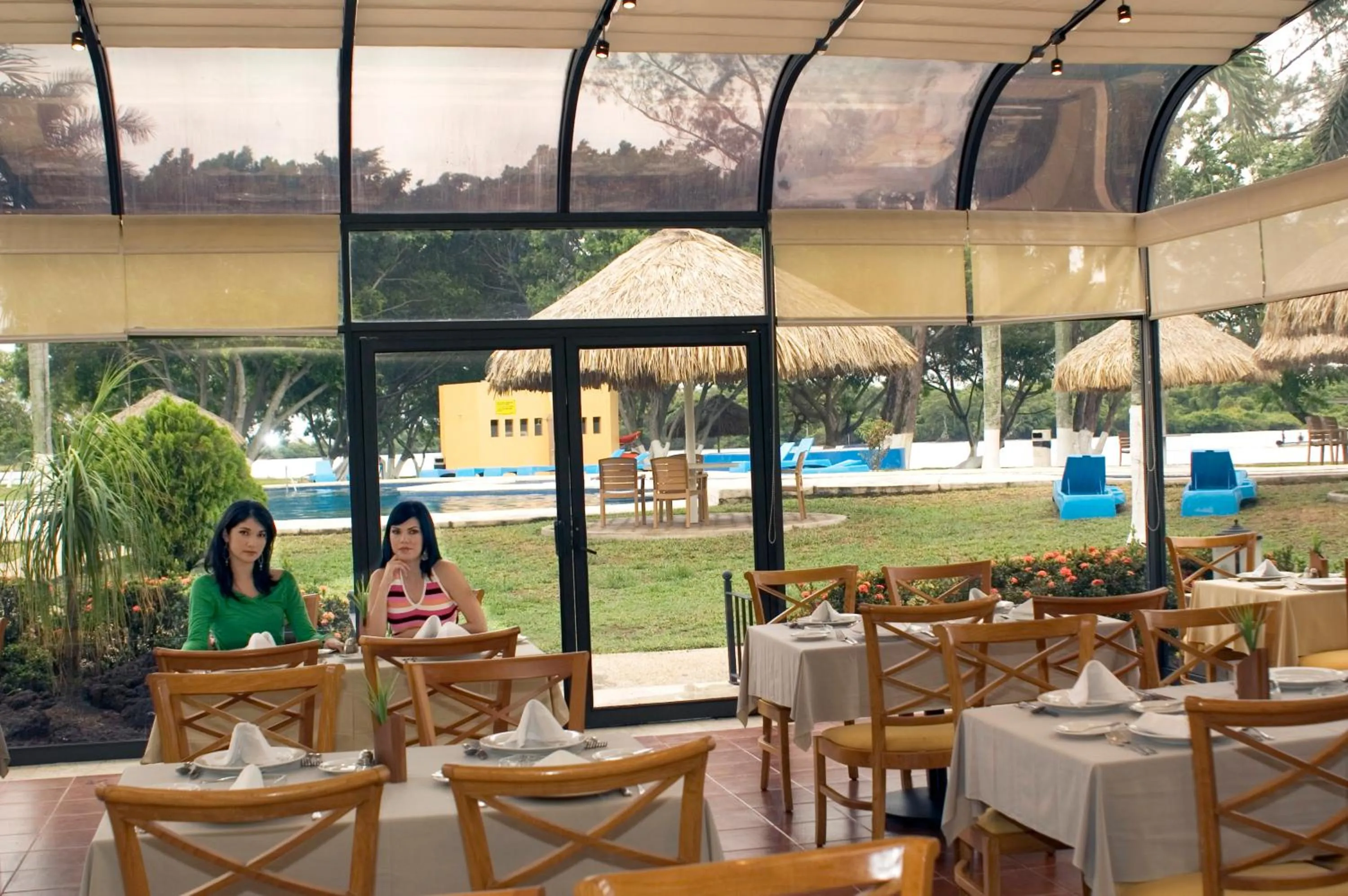 Restaurant/places to eat in Hotel Terranova