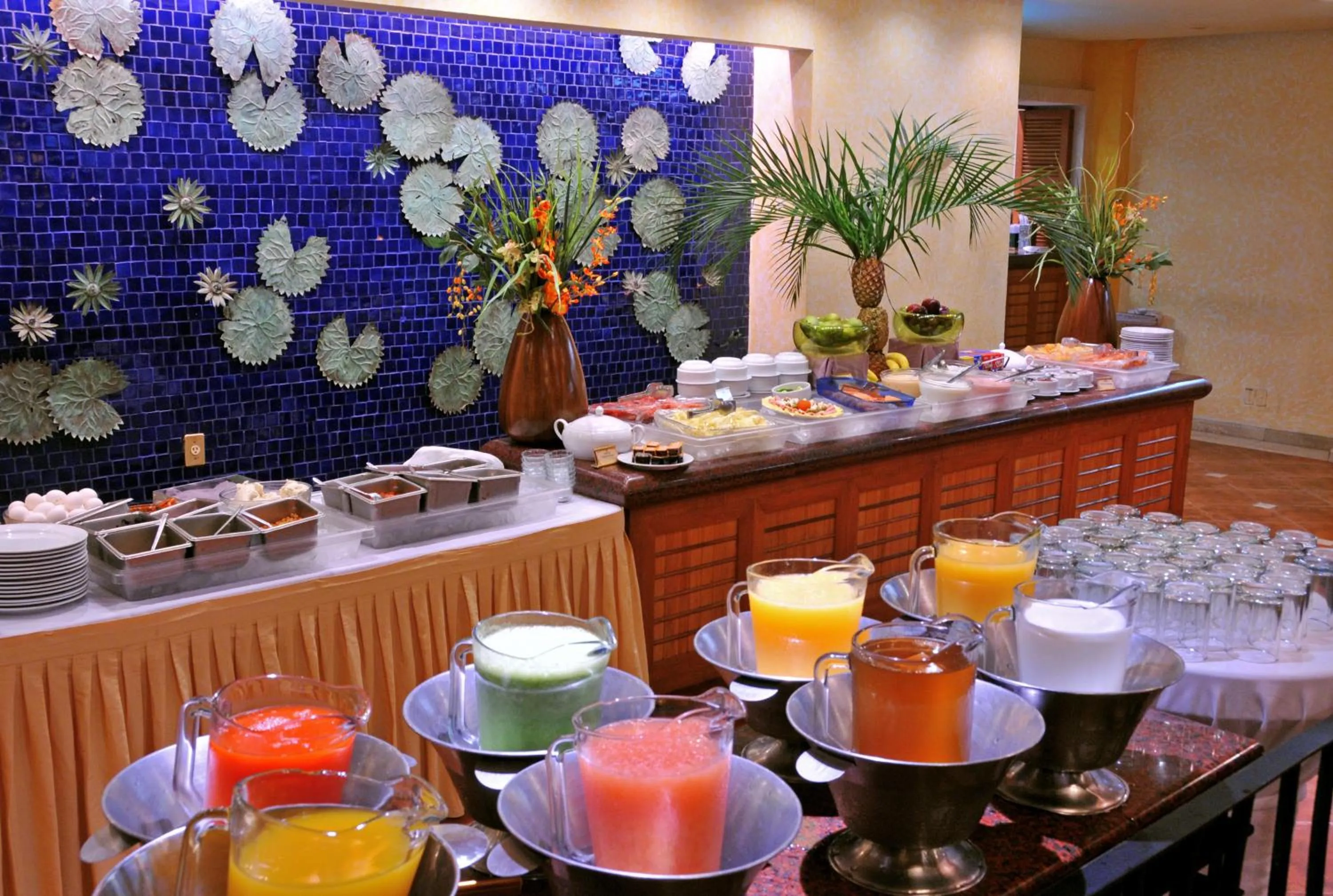 Restaurant/places to eat in Hotel Terranova