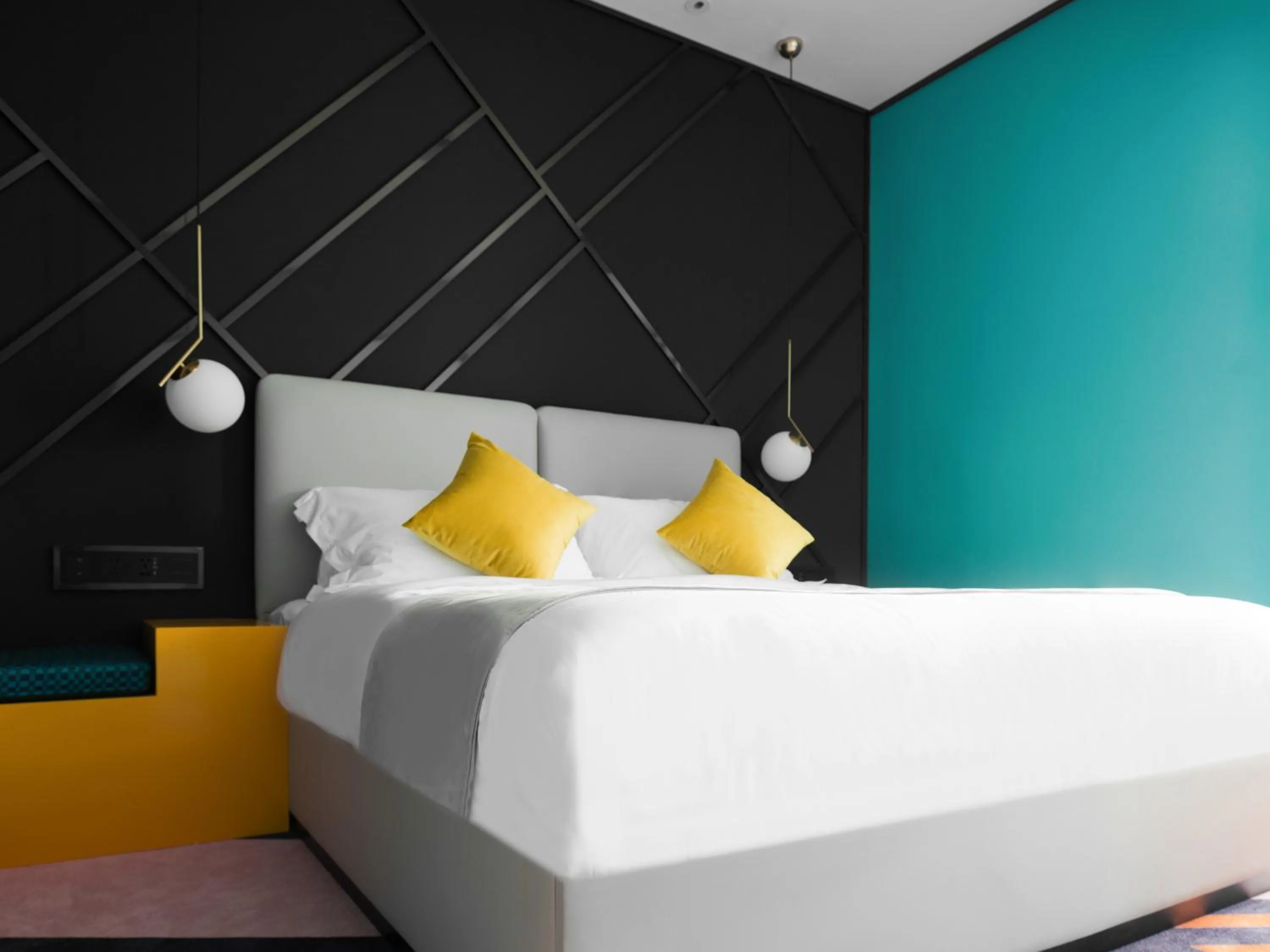 Bed in ReVia Skyline River View Hotel Chongging