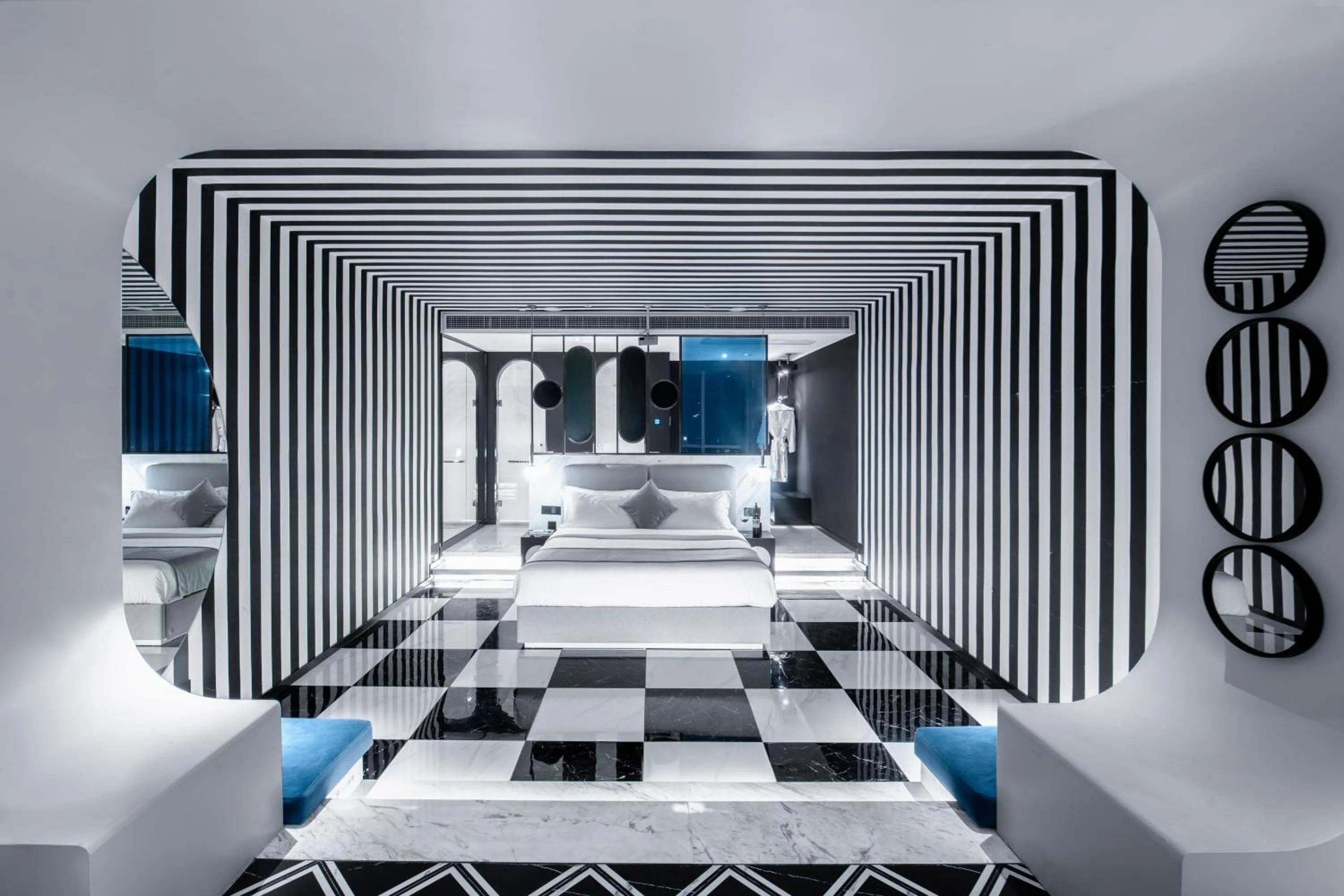 Bed in ReVia Skyline River View Hotel Chongging