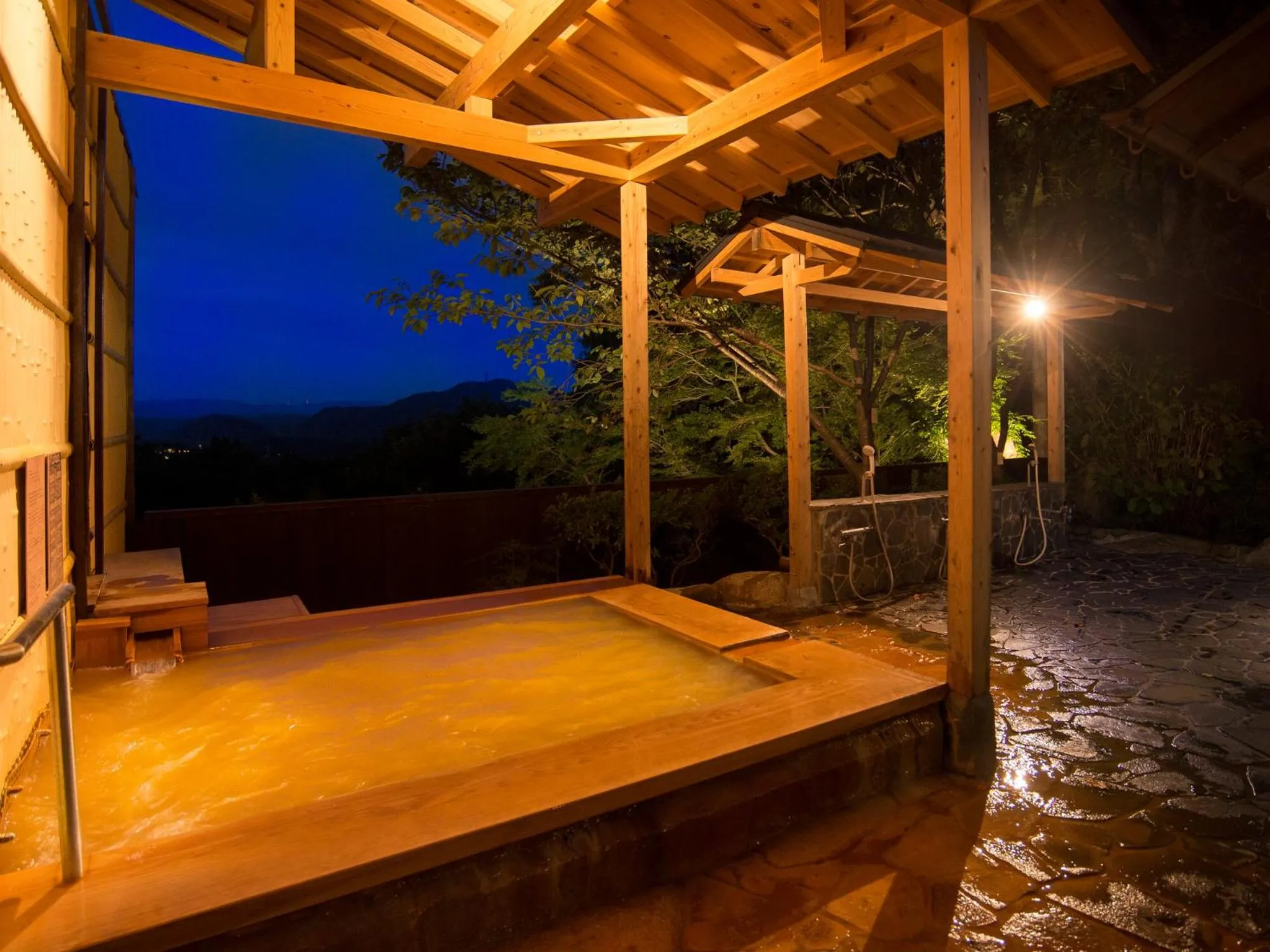 Night in Arima Onsen Motoyu Ryuusenkaku