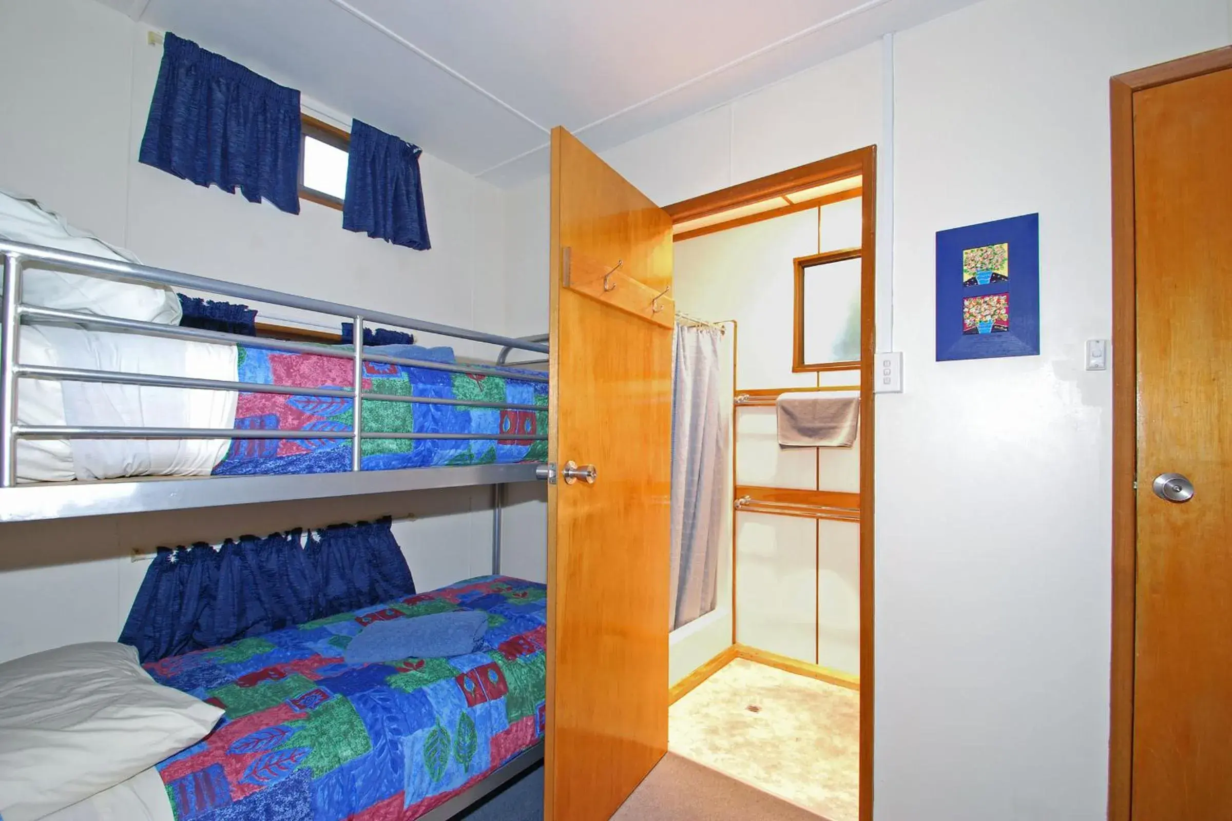 Standard Family Cabin in Triabunna Cabin & Caravan Park Standard Family Cabin in Triabunna Cabin & Caravan Park