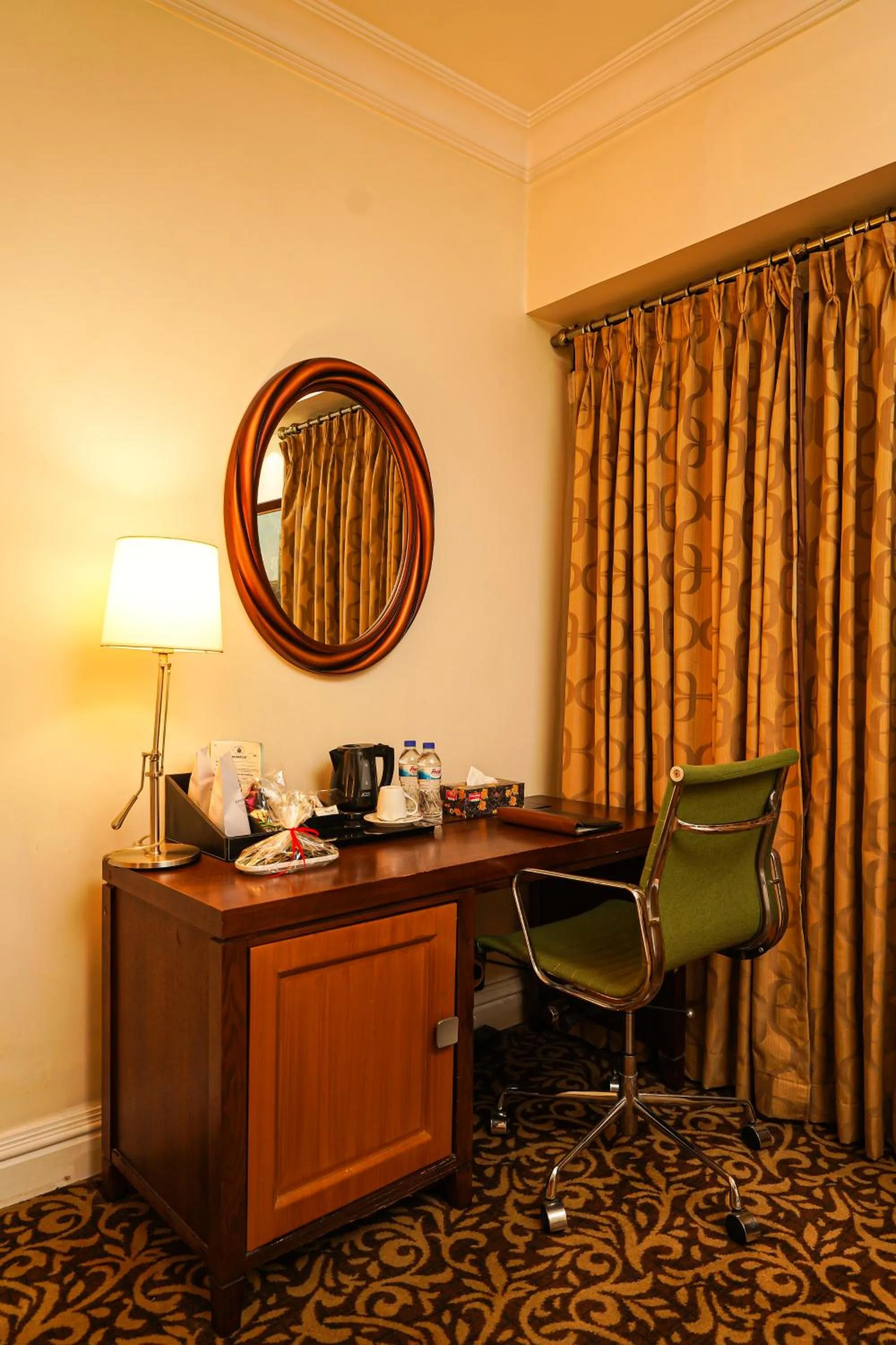 Living room in Royal Park Residence Hotel