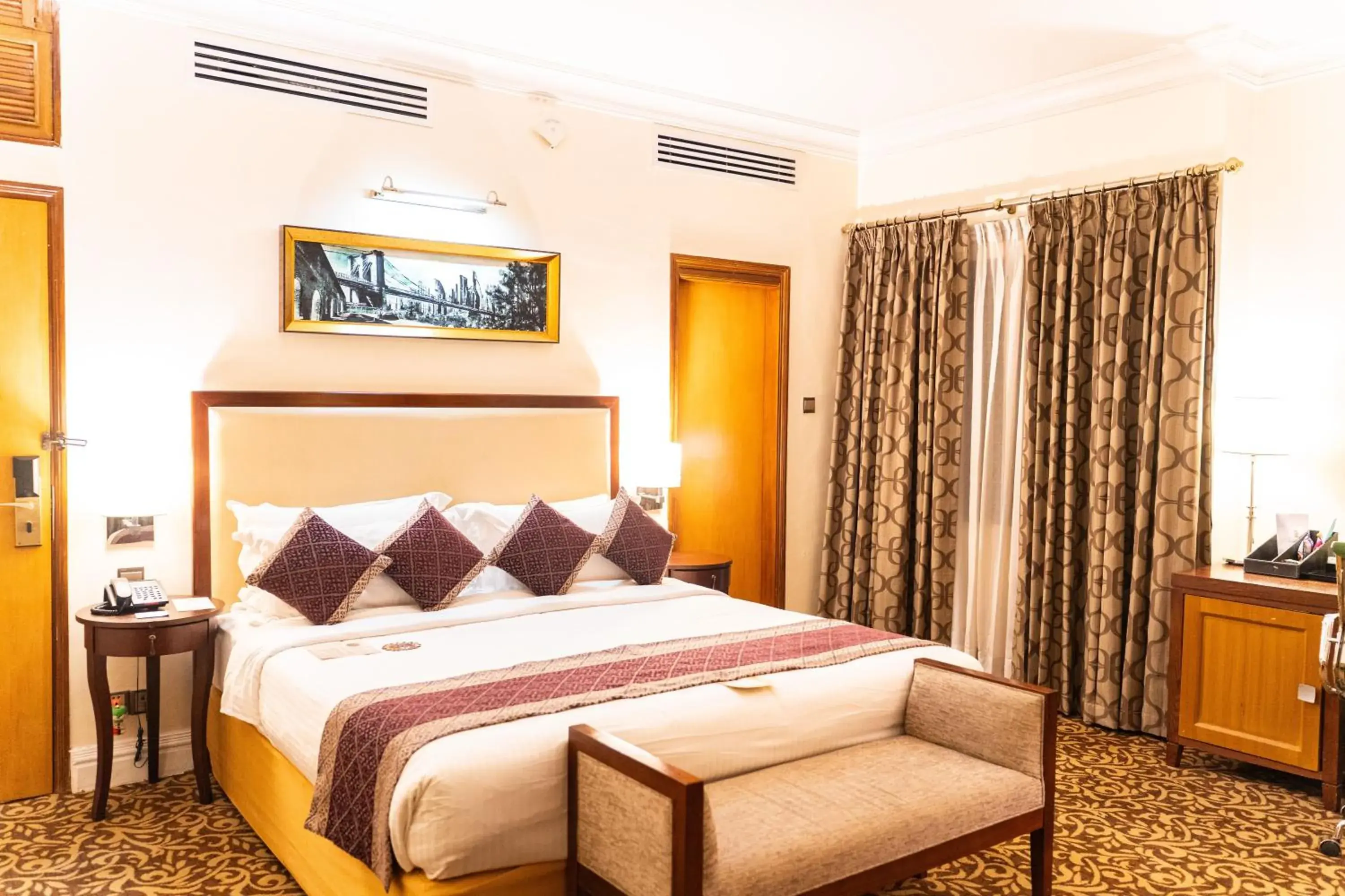 Royal King Room With Balcony with 10% discount on Food, 10% discount on Laundry, 10% discount on SPA in Royal Park Residence Hotel Royal King Room With Balcony with 10% discount on Food, 10% discount on Laundry, 10% discount on SPA in Royal Park Residence Hotel