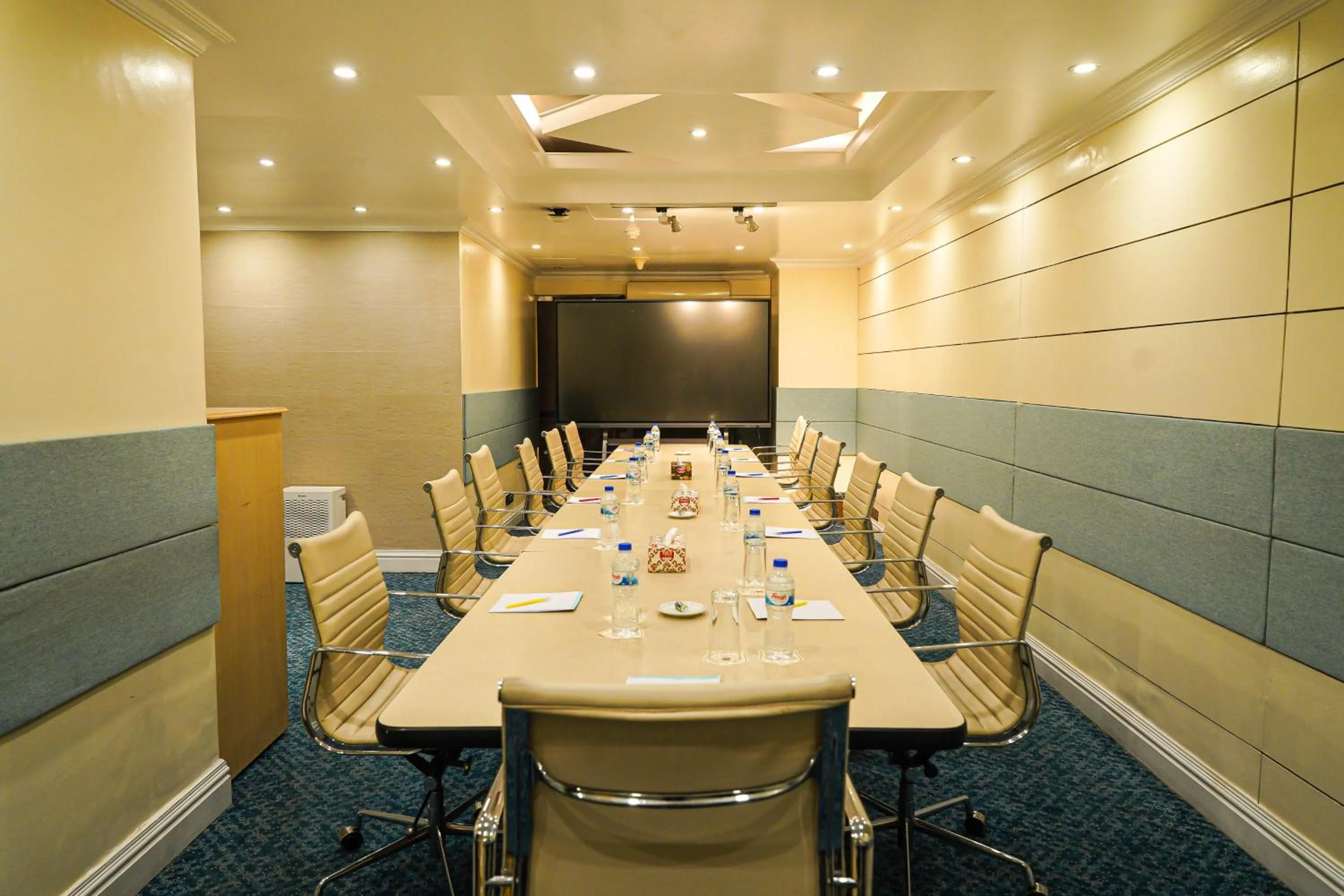 Seating area in Royal Park Residence Hotel