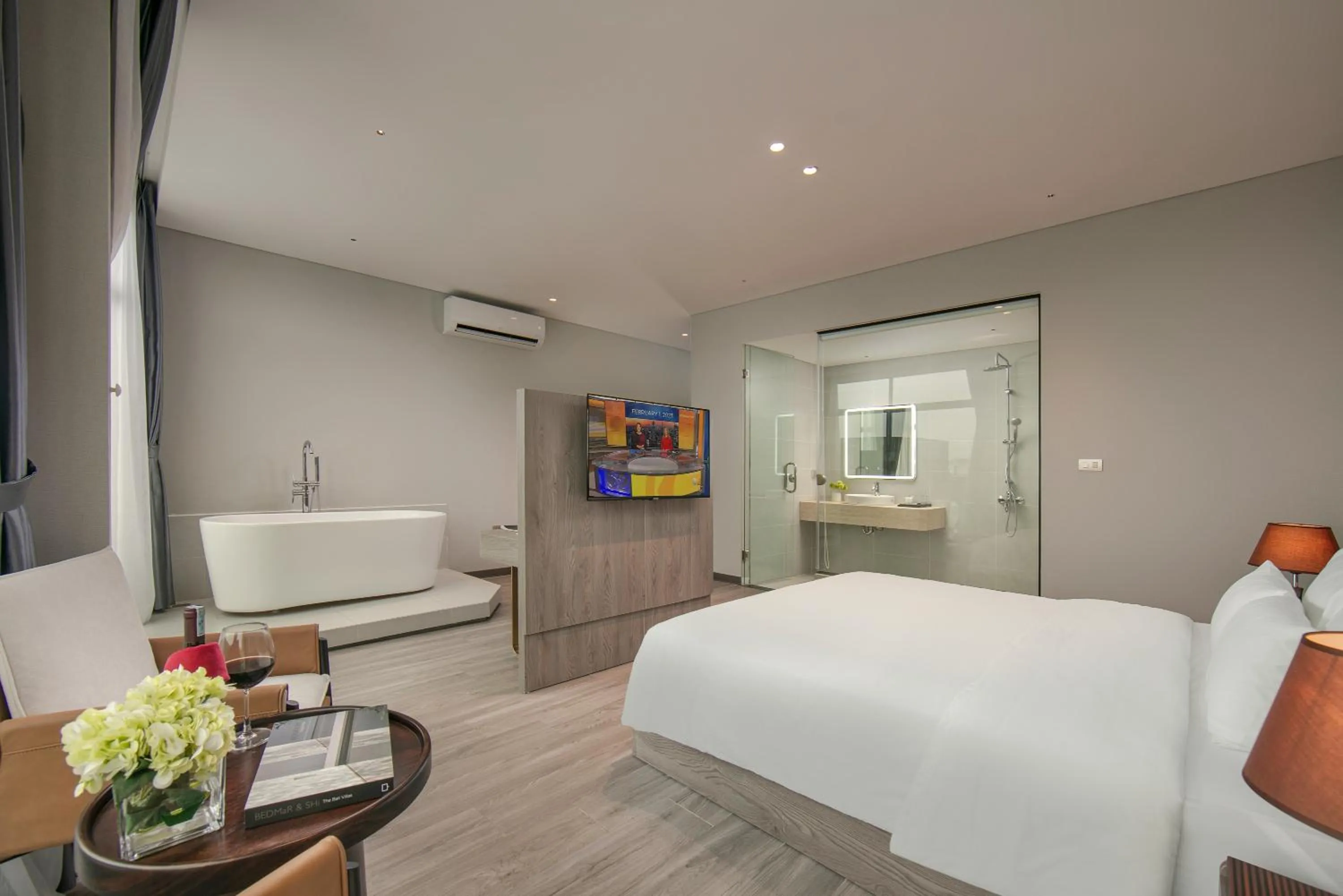 Photo of the whole room, Bed in PCA HOTEL 2 - Vinhomes Ocean Park