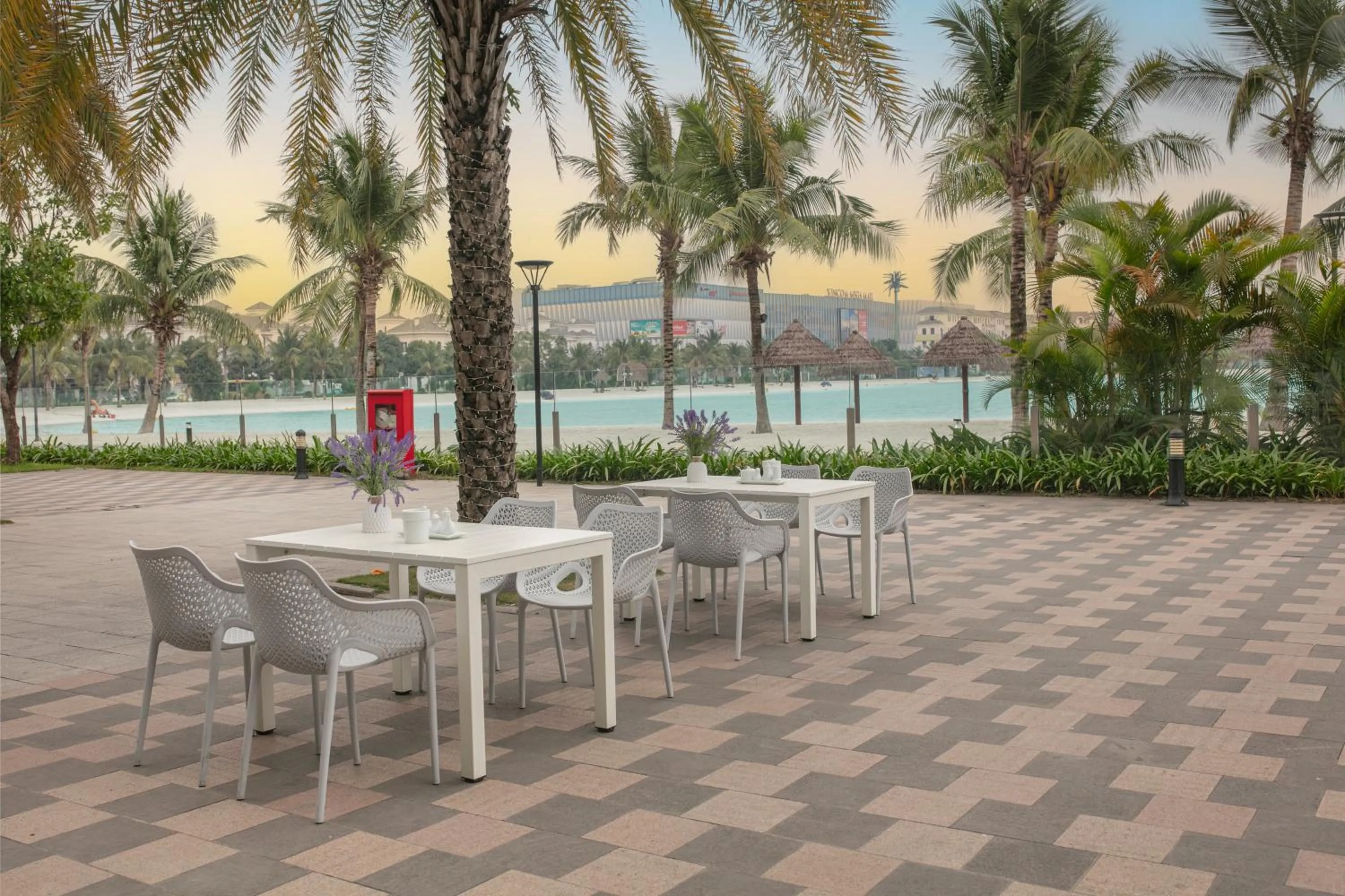 Restaurant/places to eat in PCA HOTEL 2 - Vinhomes Ocean Park