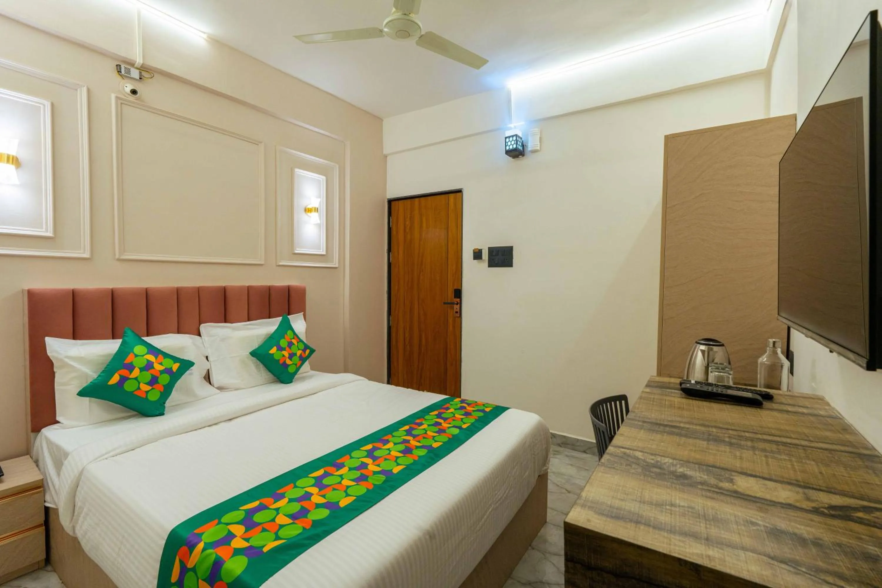 Bedroom, Bed in Treebo The Tree, Hinjewadi