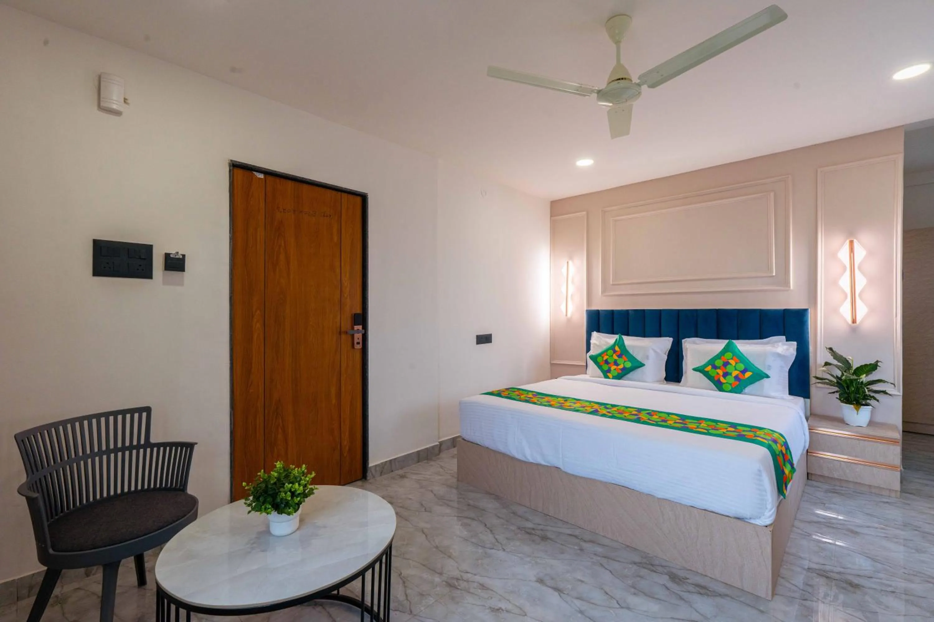 Bedroom, Bed in Treebo The Tree, Hinjewadi