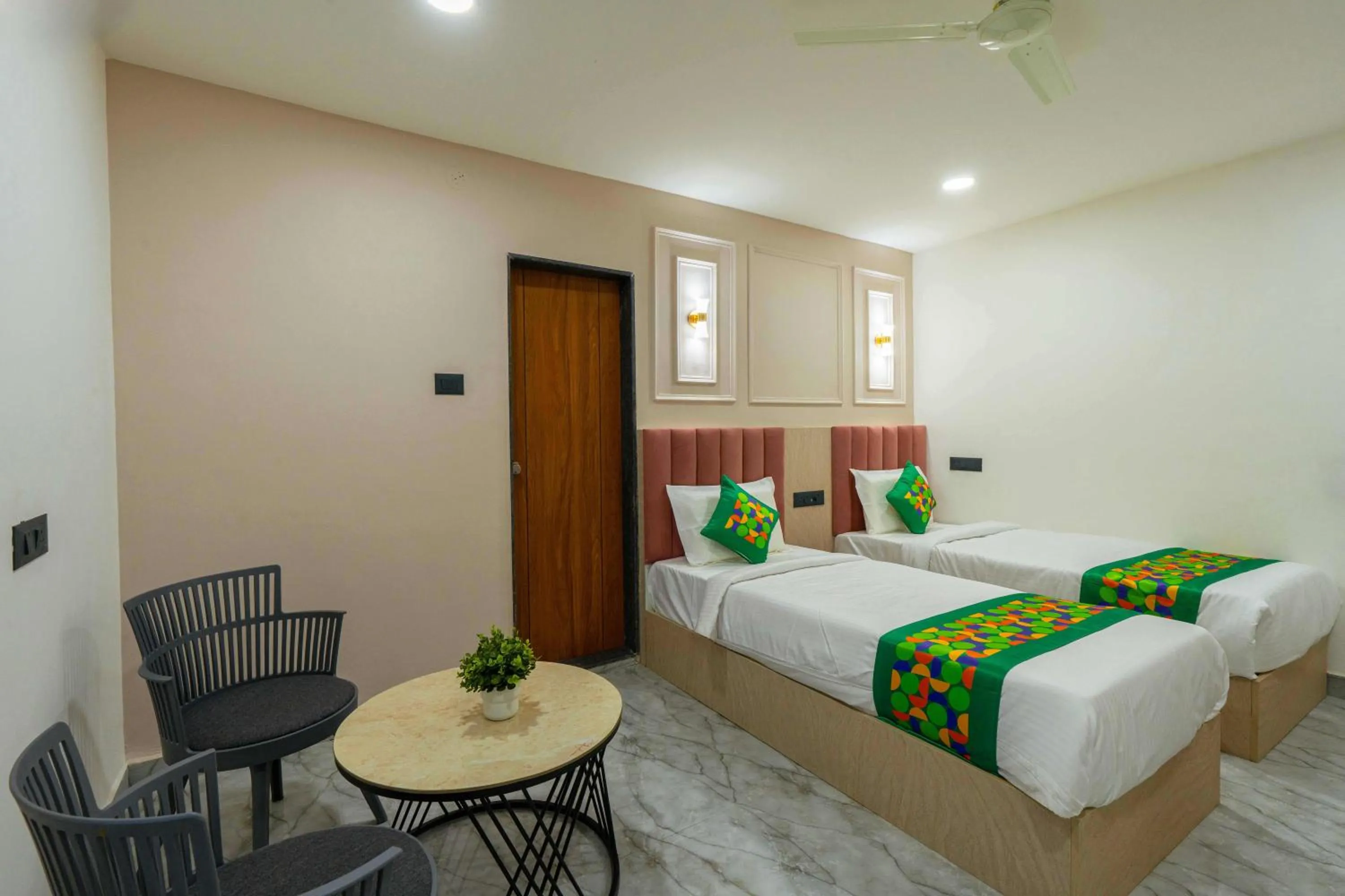 Bedroom, Bed in Treebo The Tree, Hinjewadi